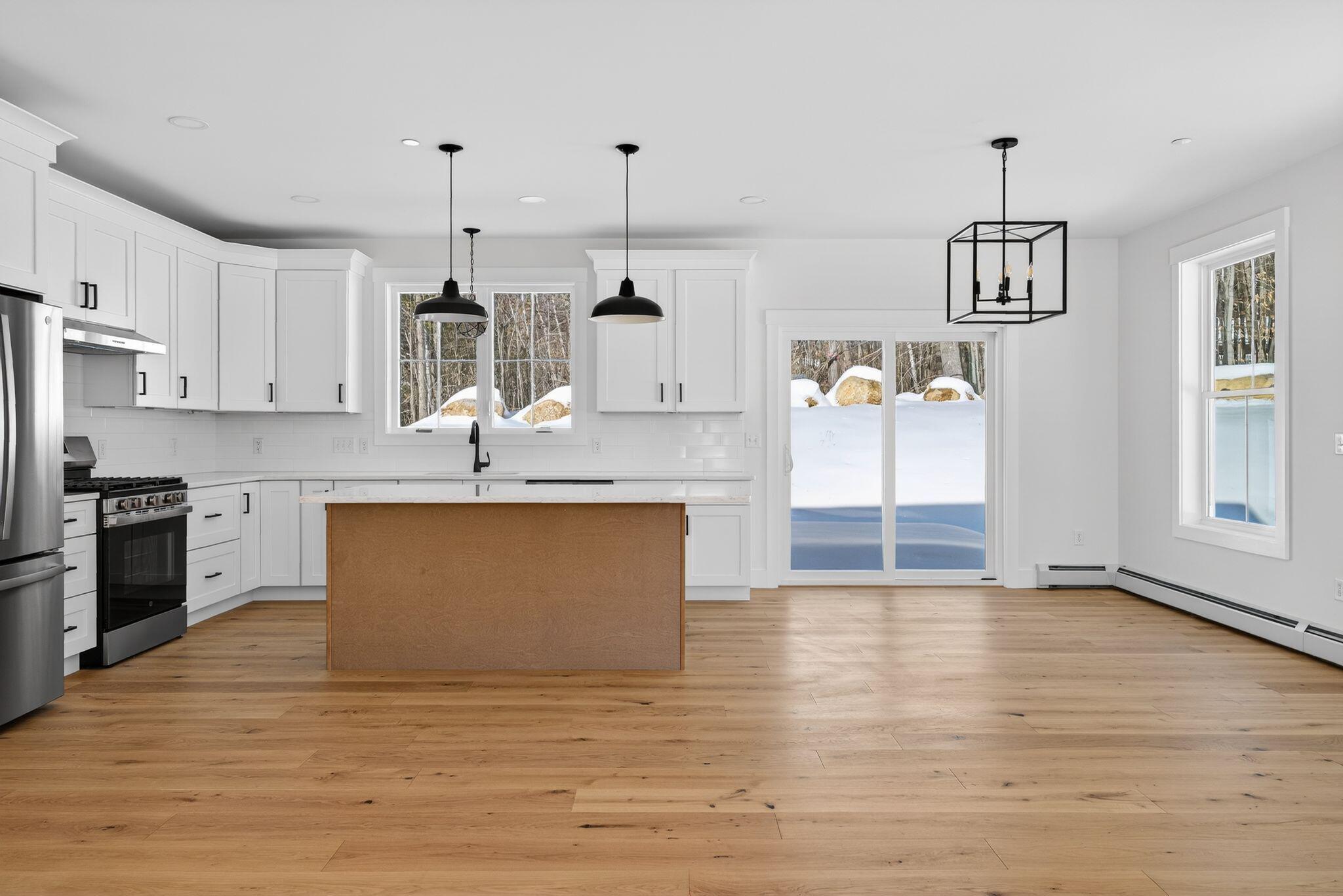 10 Aerie Drive
