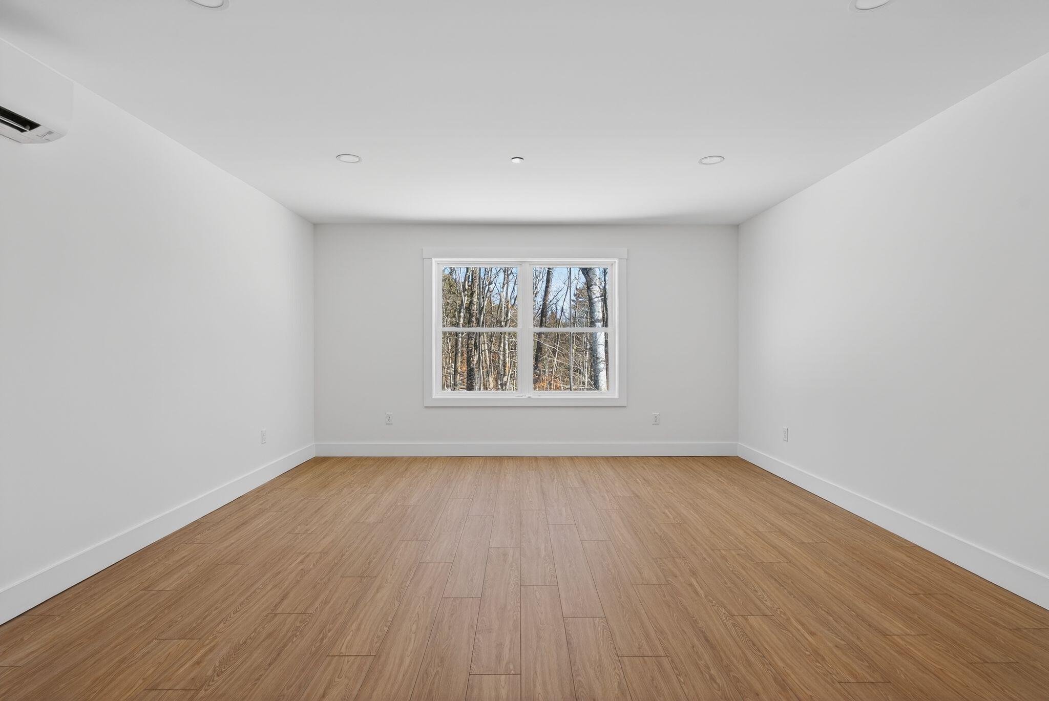 10 Aerie Drive