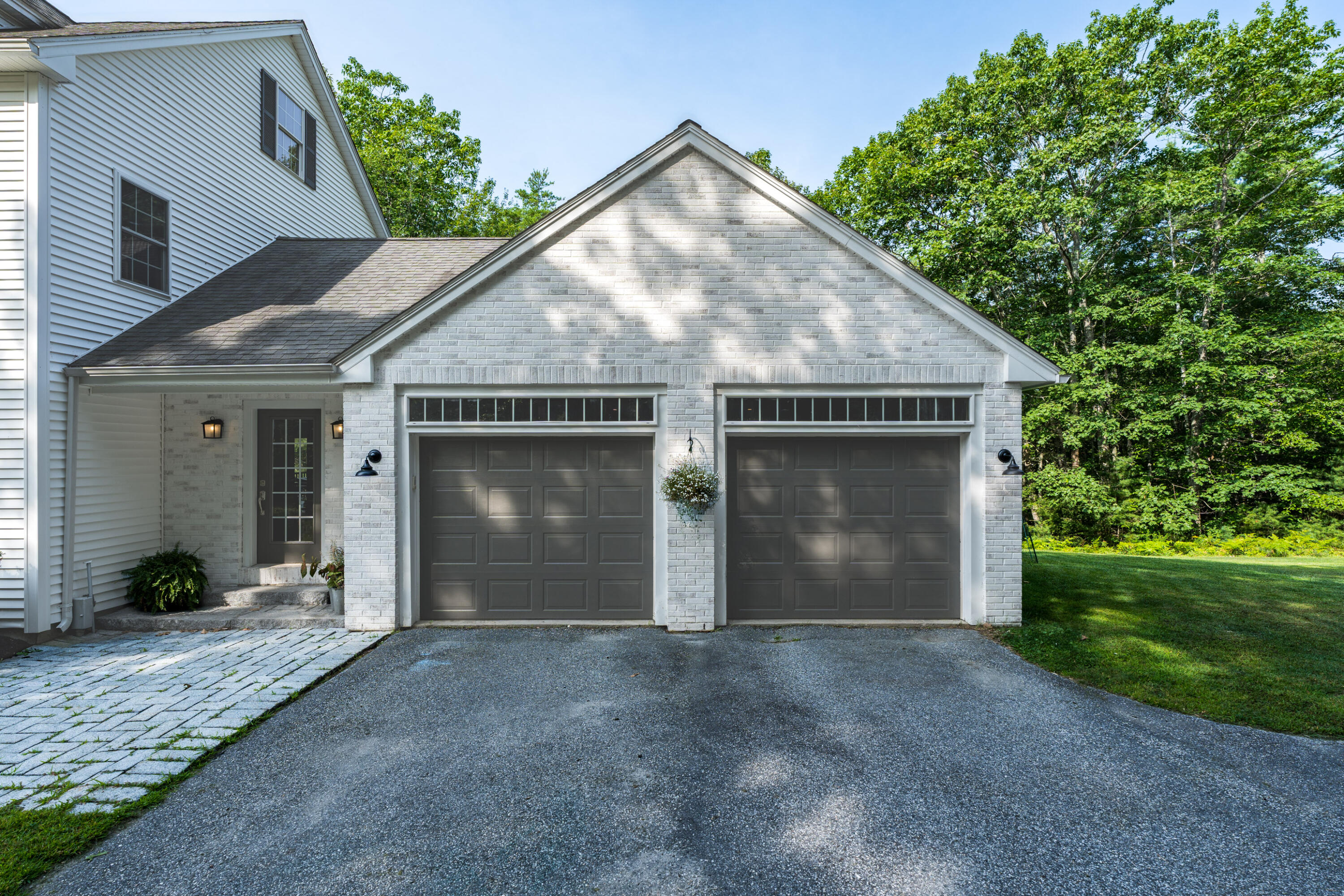 20 Babbidge Road