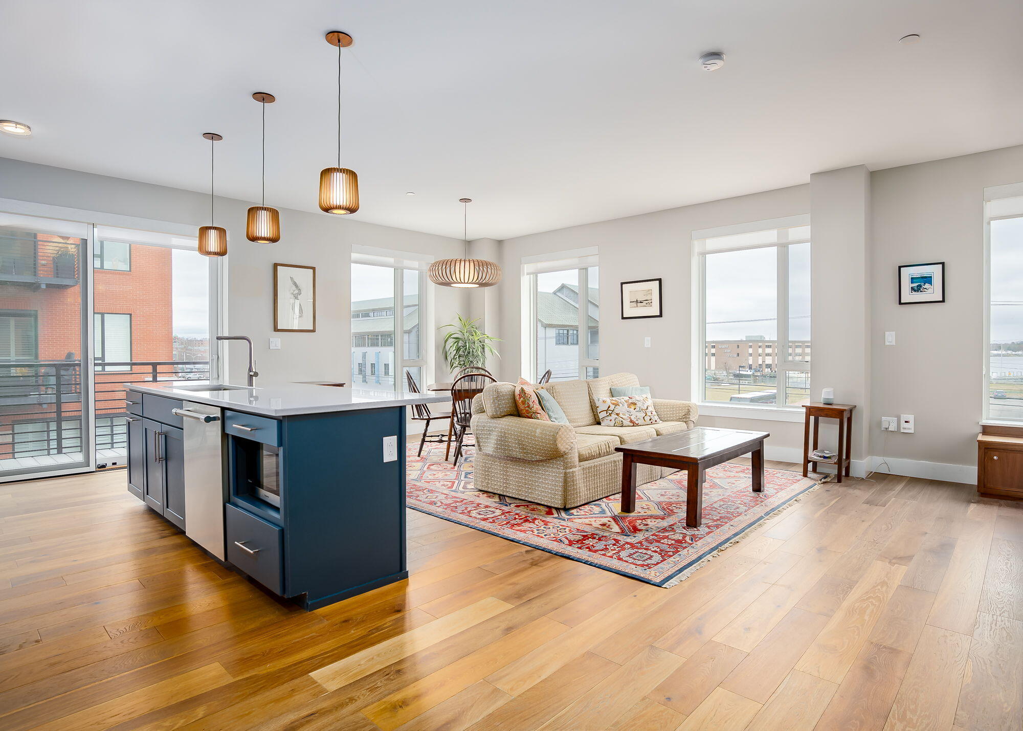 387 Commercial Street 322