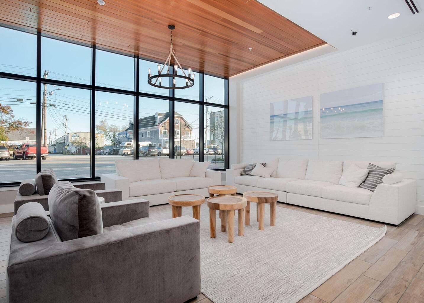 387 Commercial Street 322