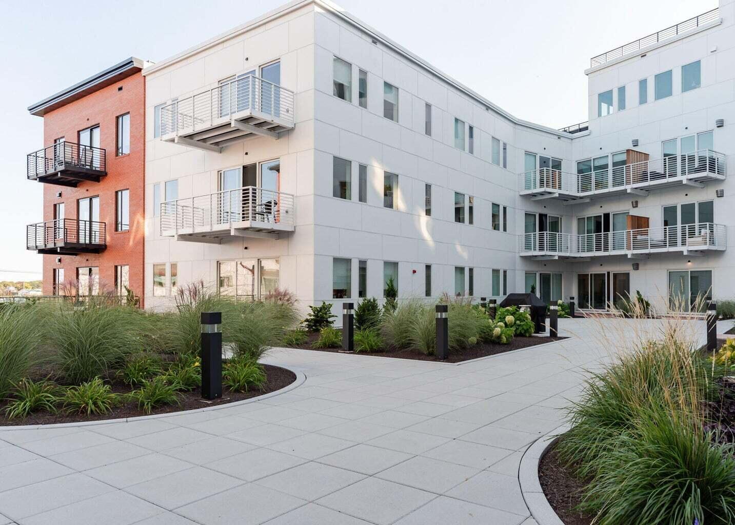 387 Commercial Street 322