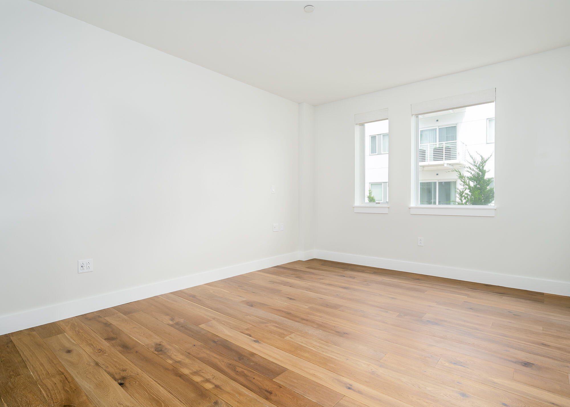 387 Commercial Street 322