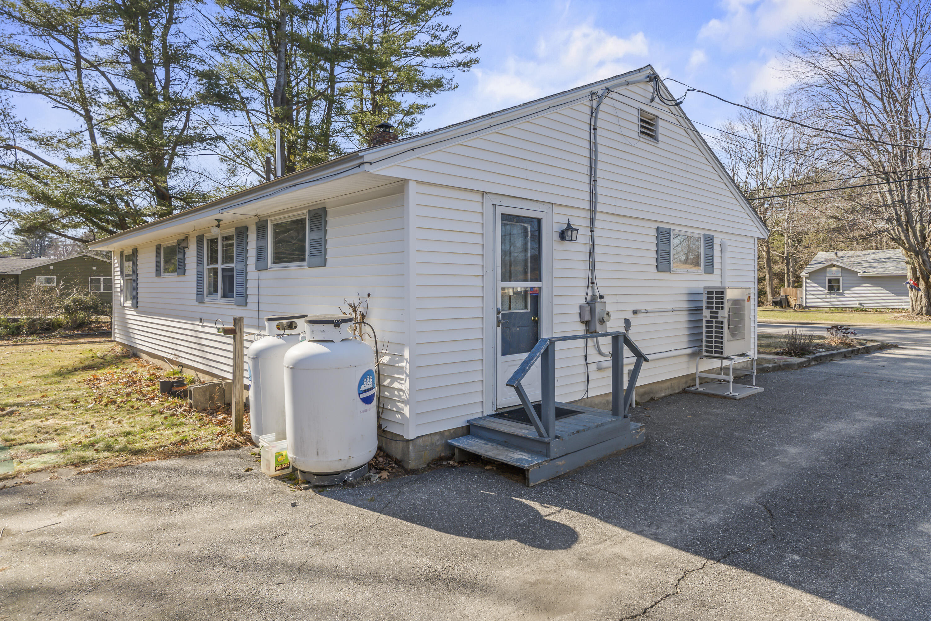 43 Hennessey Avenue