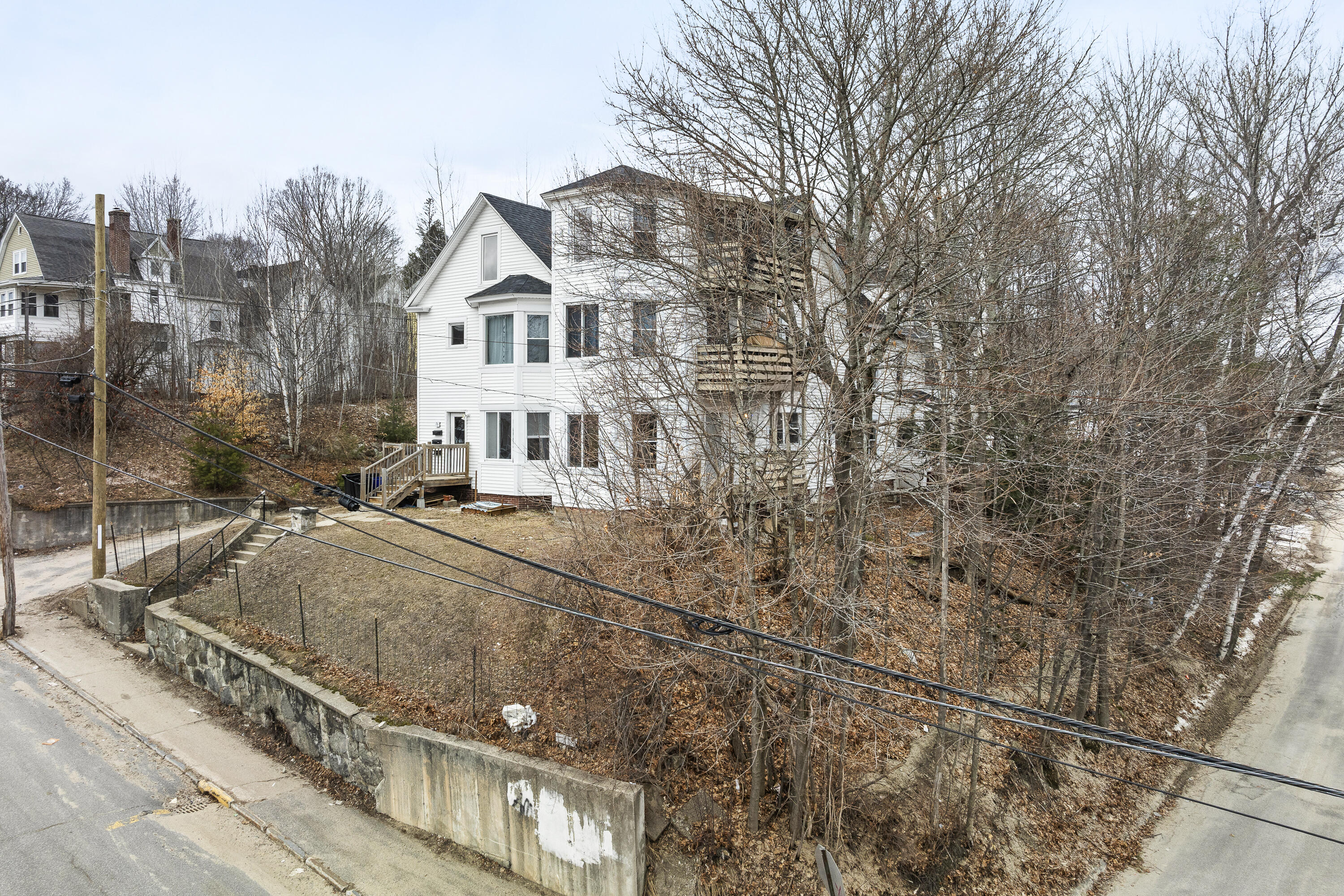 76 Maine Avenue