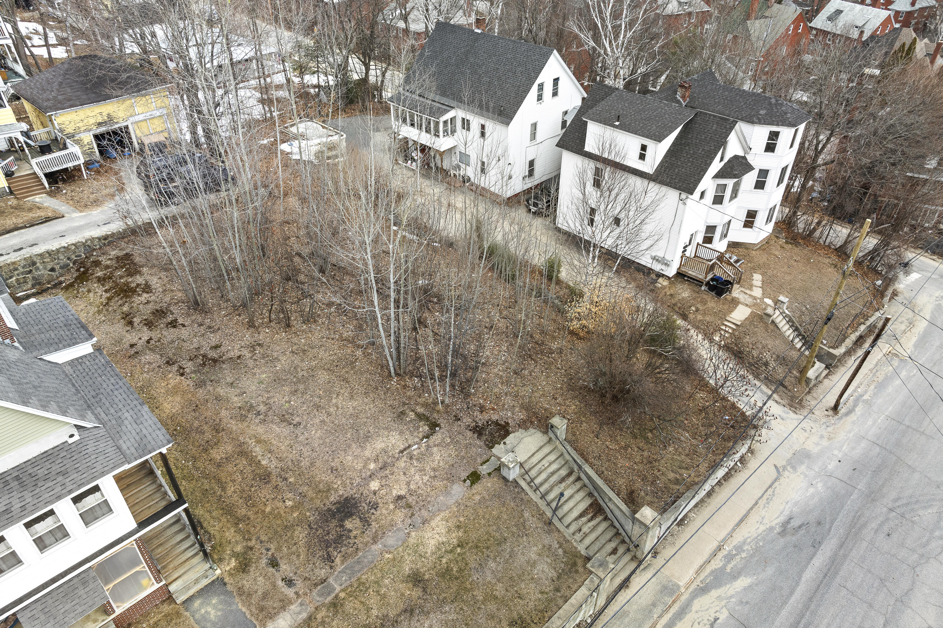 76 Maine Avenue