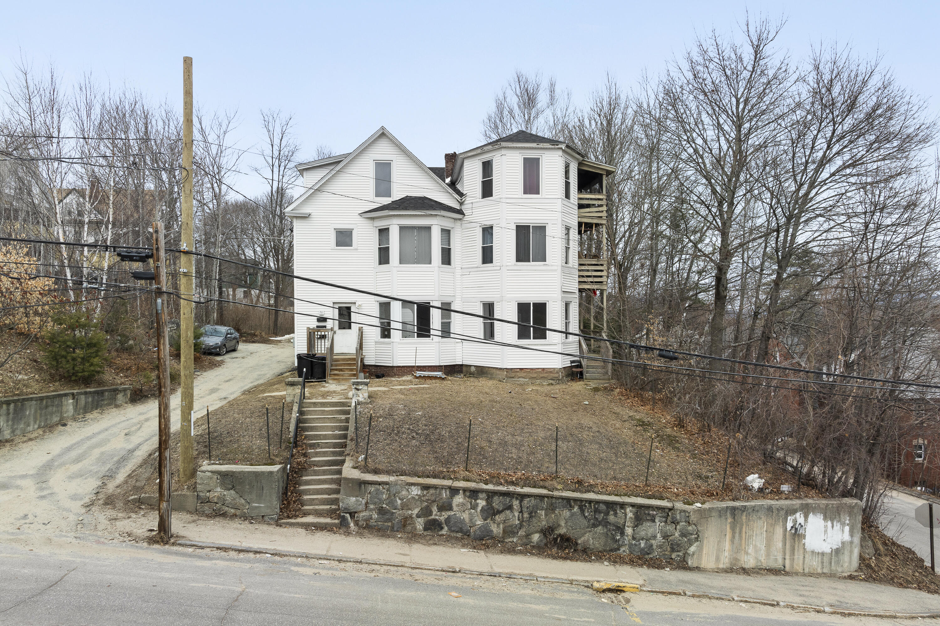 76 Maine Avenue