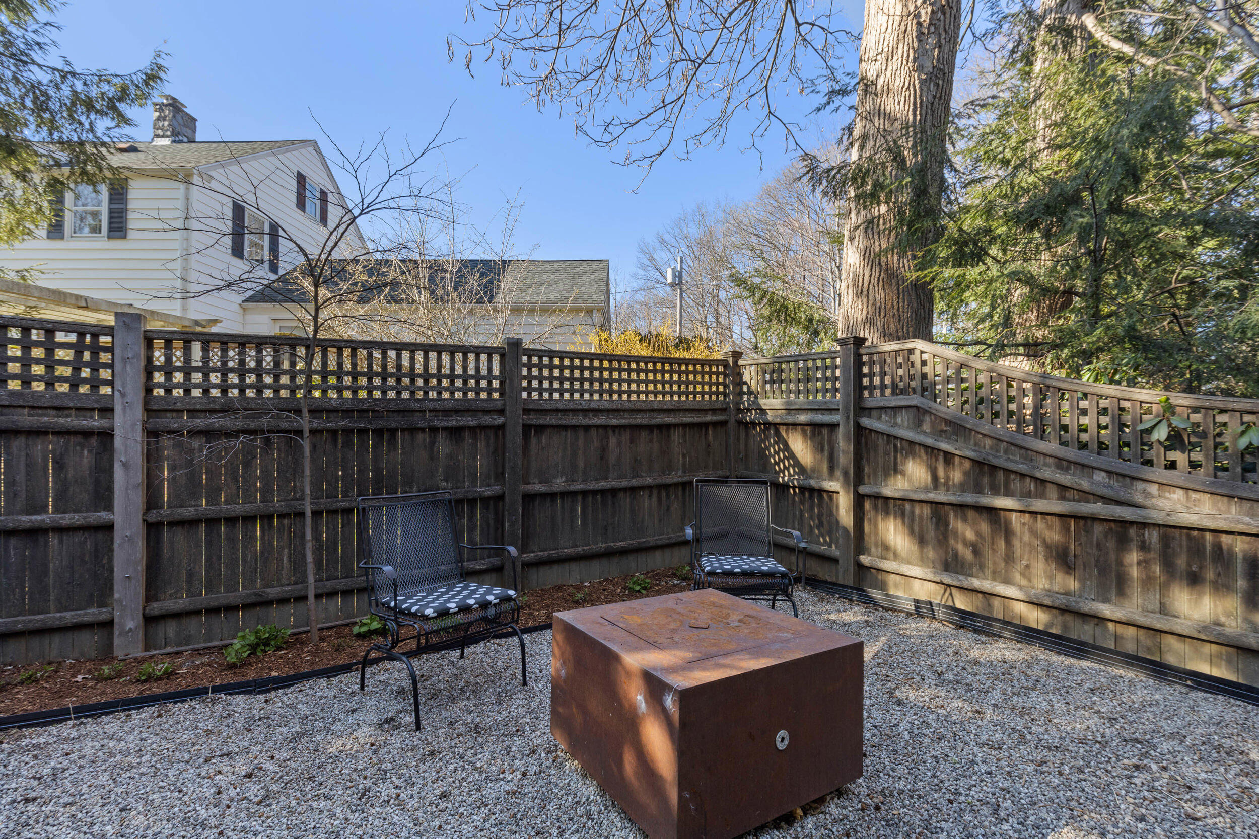 105 Noyes Street