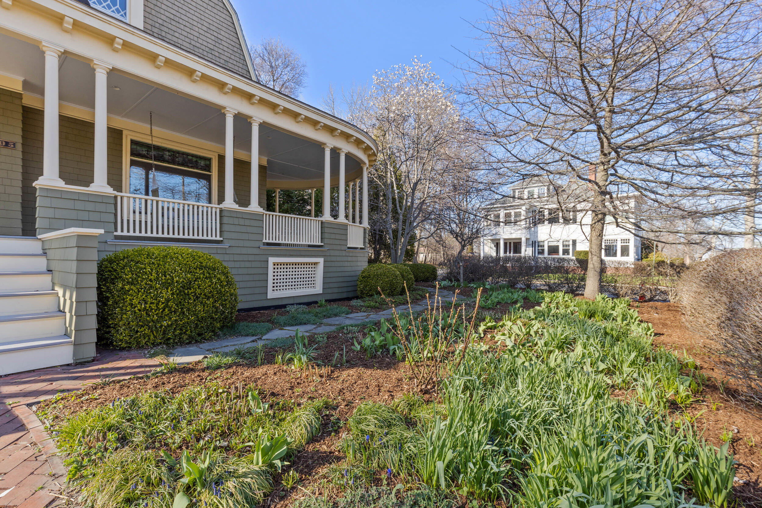105 Noyes Street