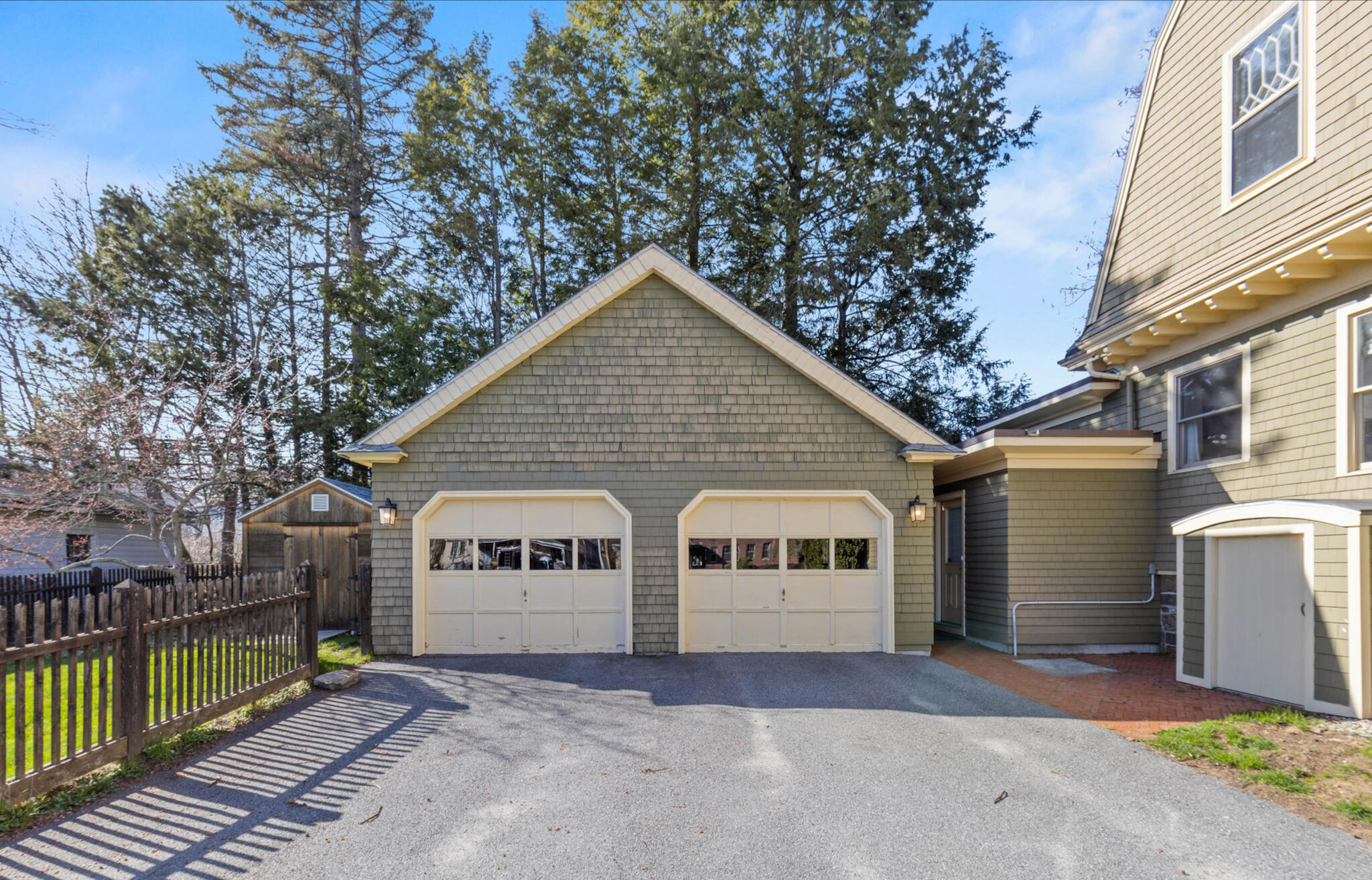 105 Noyes Street