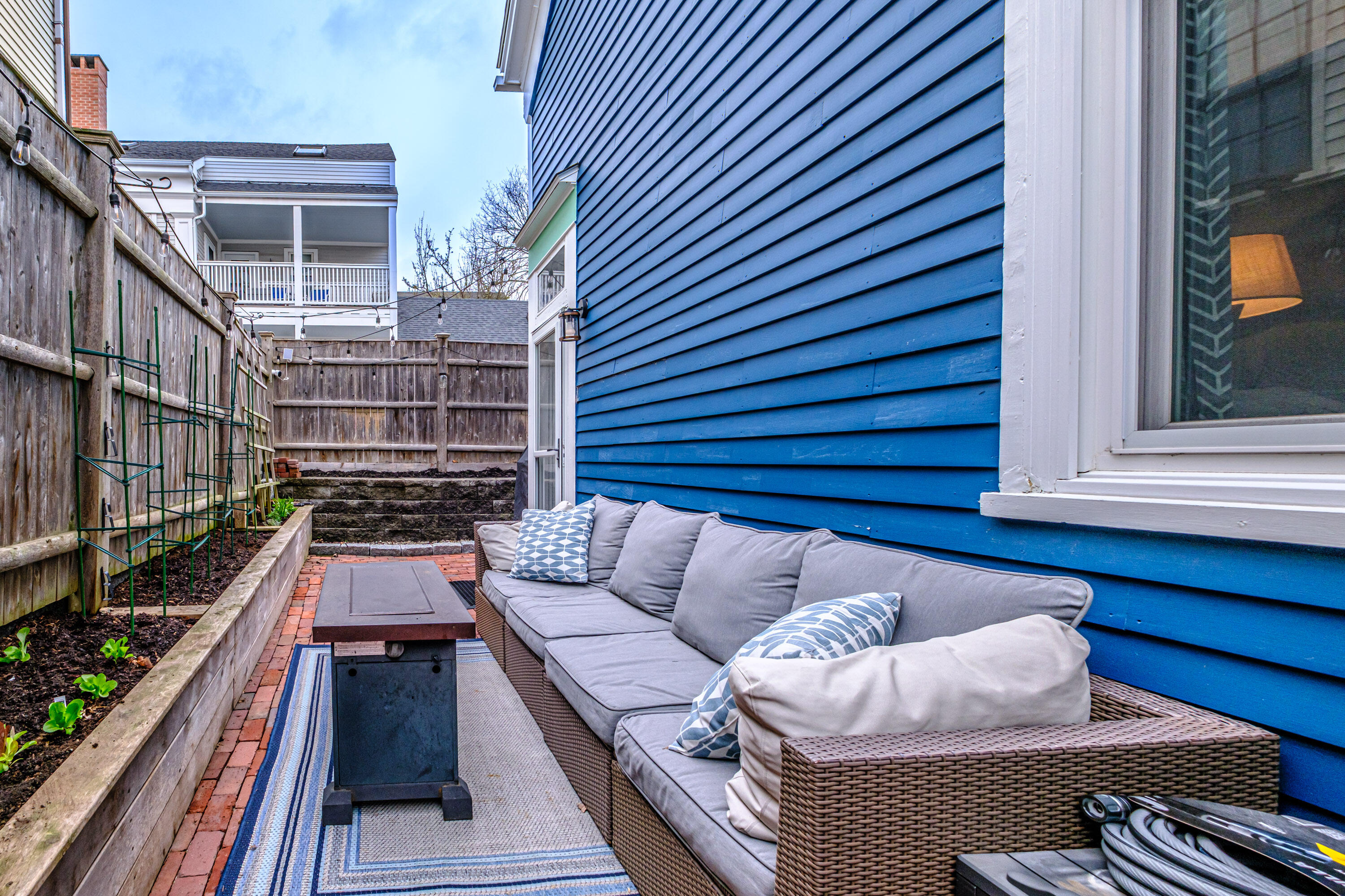 71 Gray Street