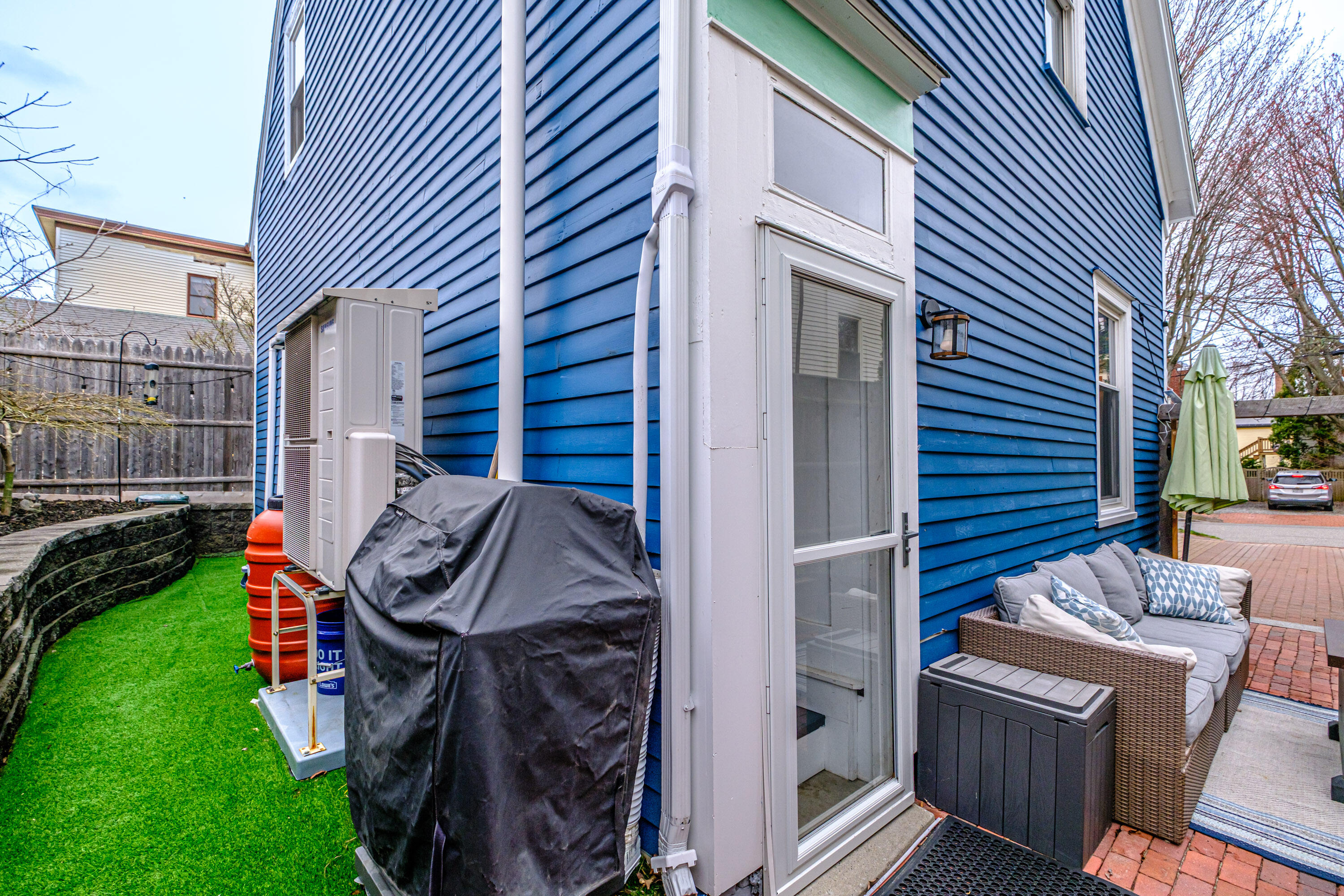 71 Gray Street