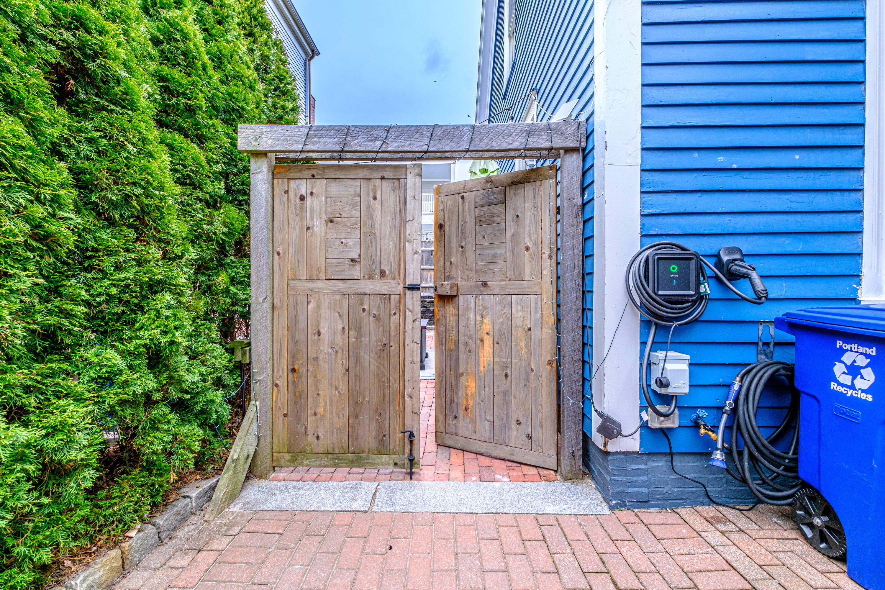 71 Gray Street