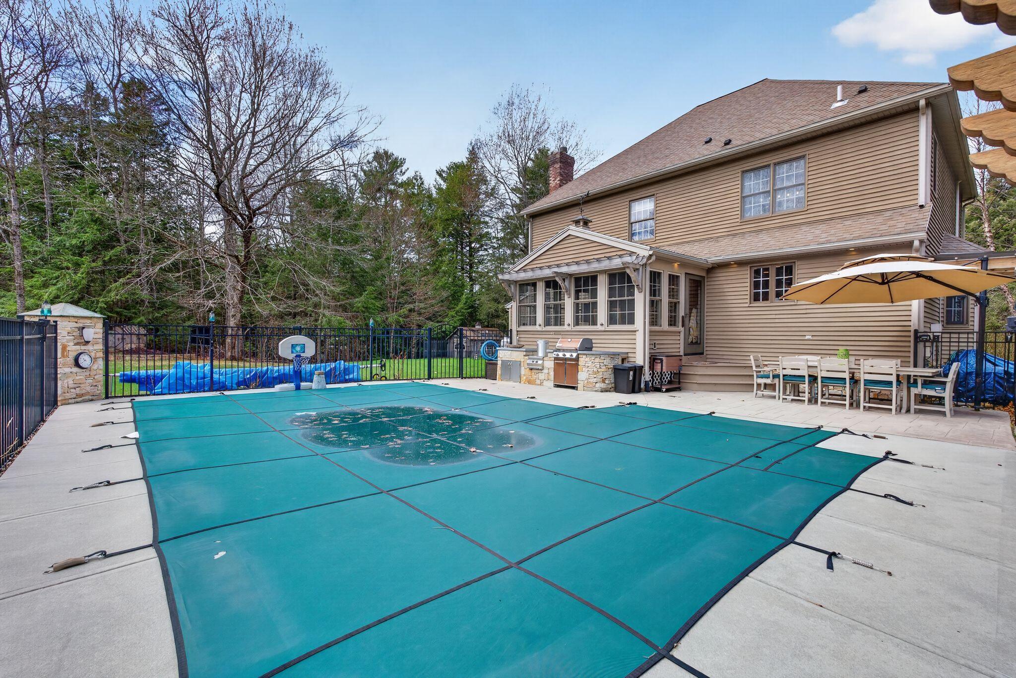 19 Woodfield Drive