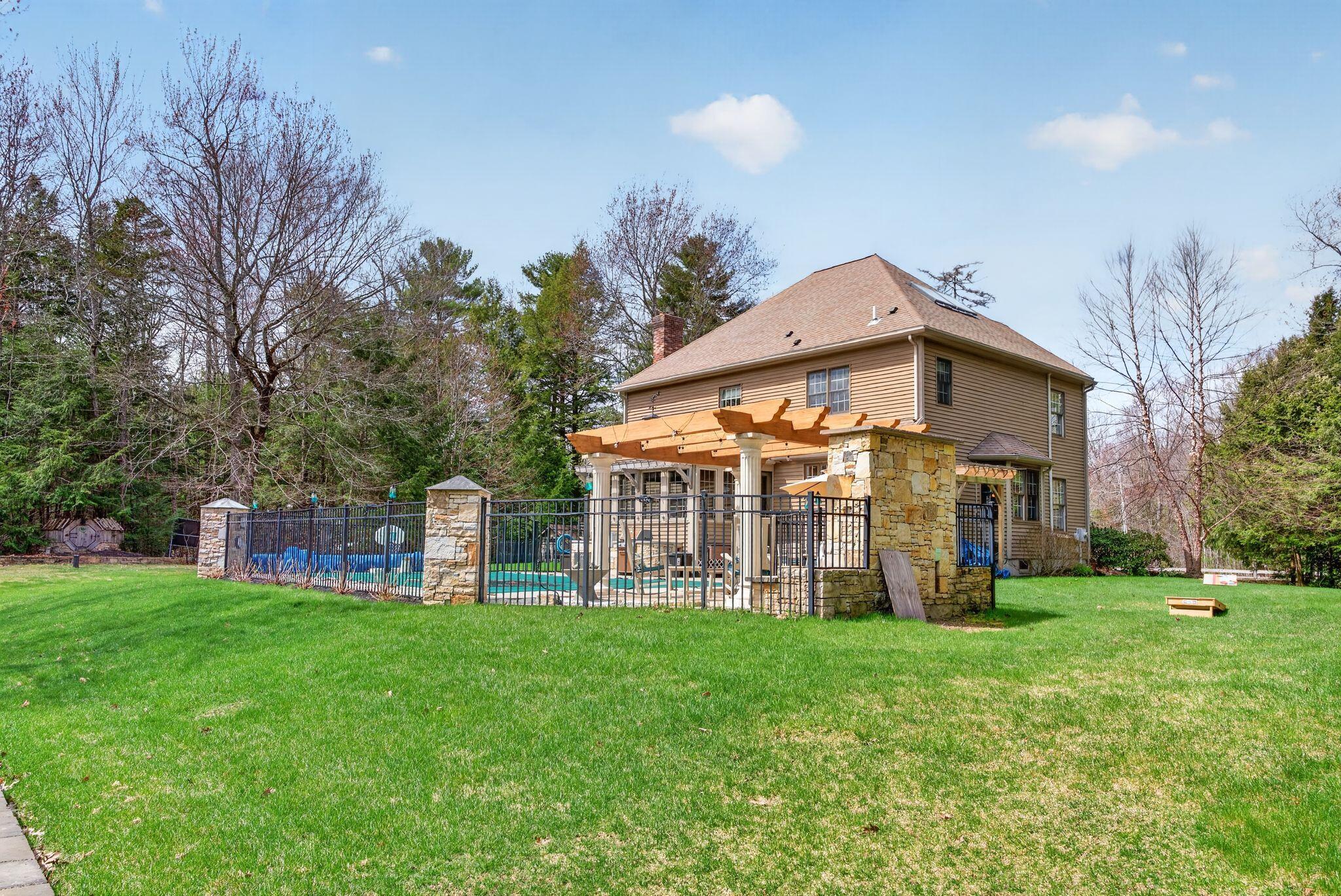 19 Woodfield Drive