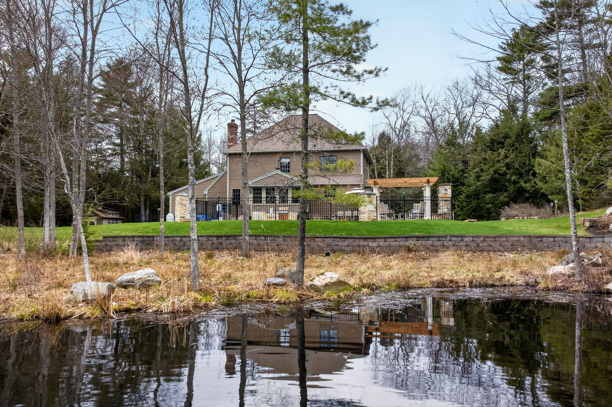 19 Woodfield Drive