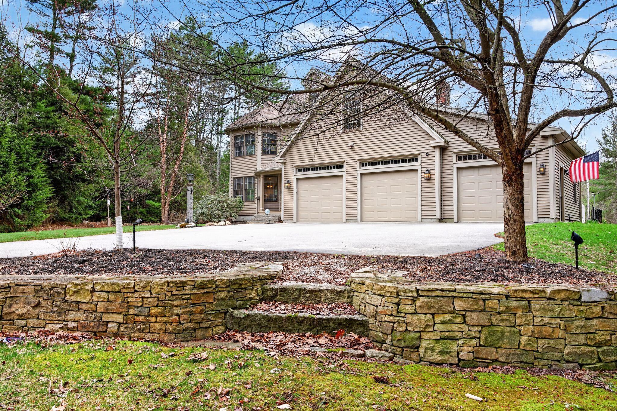 19 Woodfield Drive