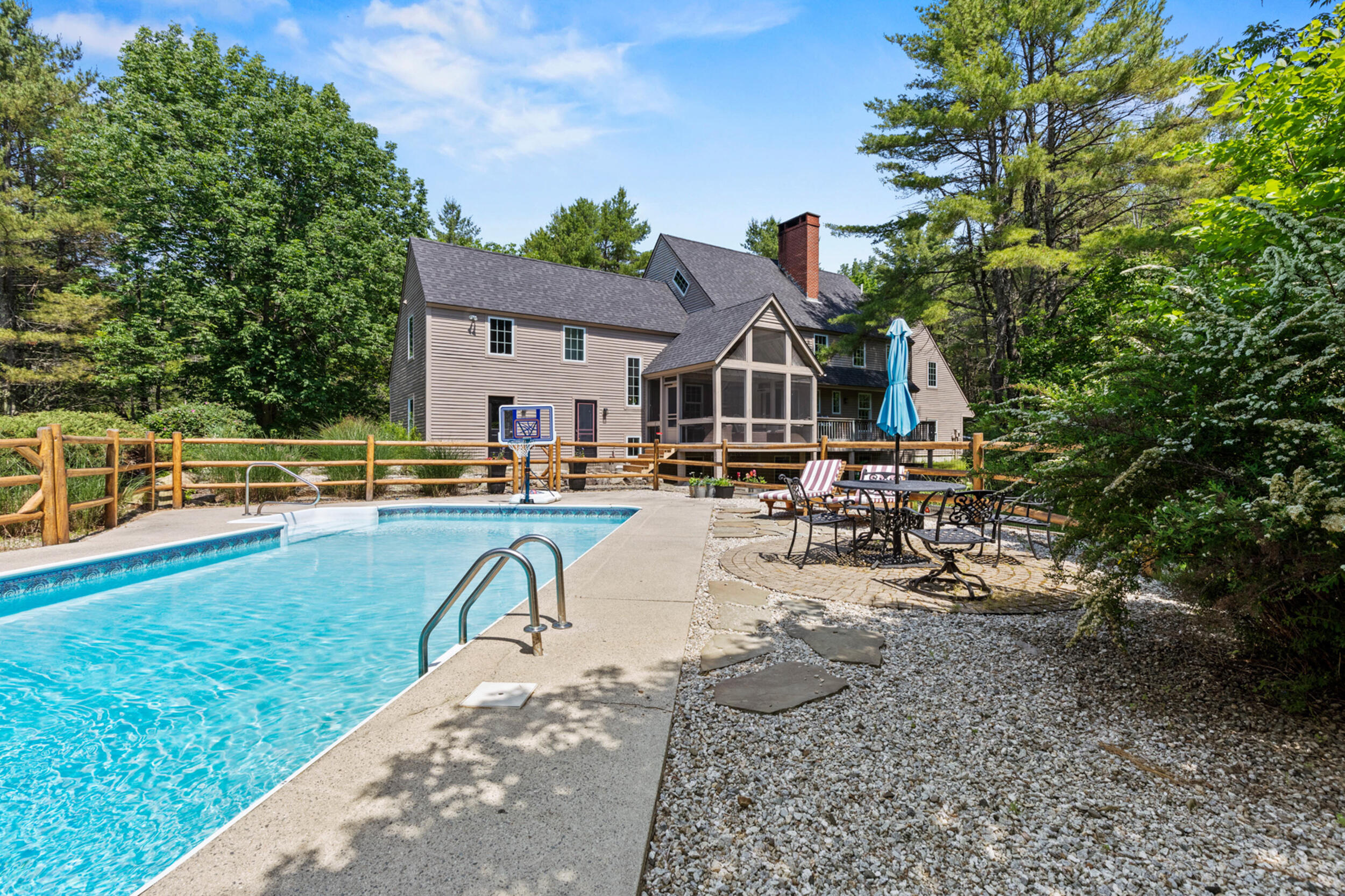 531 Ledge Road