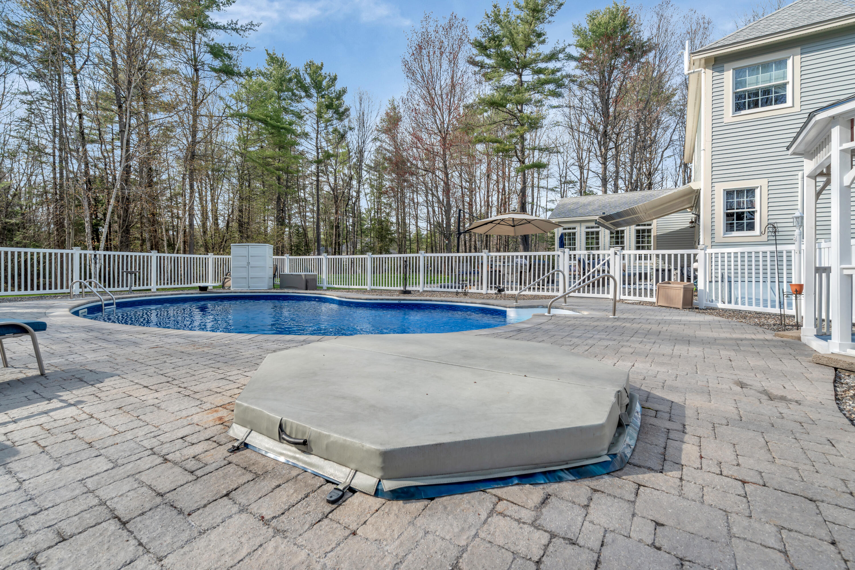 16 Caldwell Circle