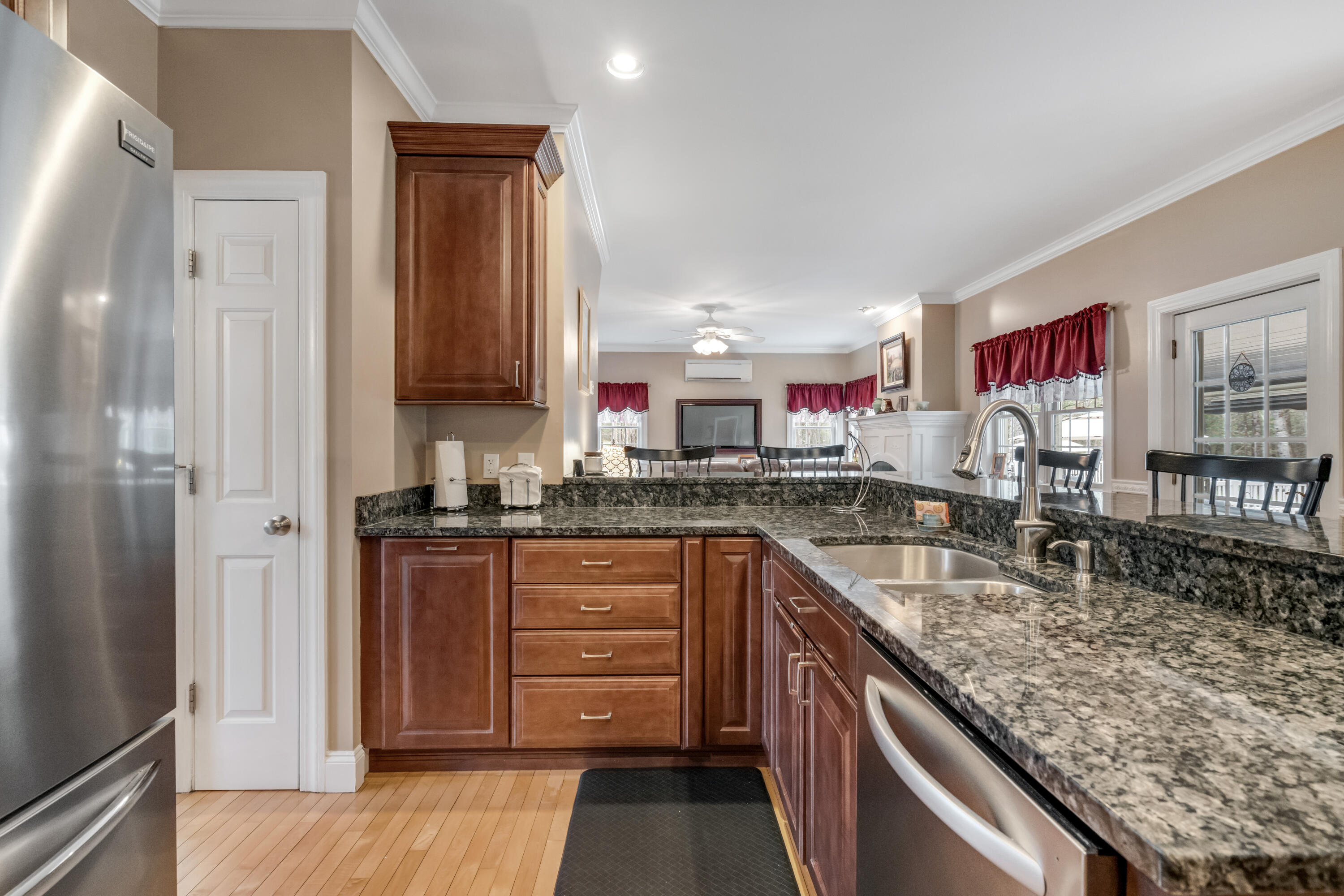 16 Caldwell Circle