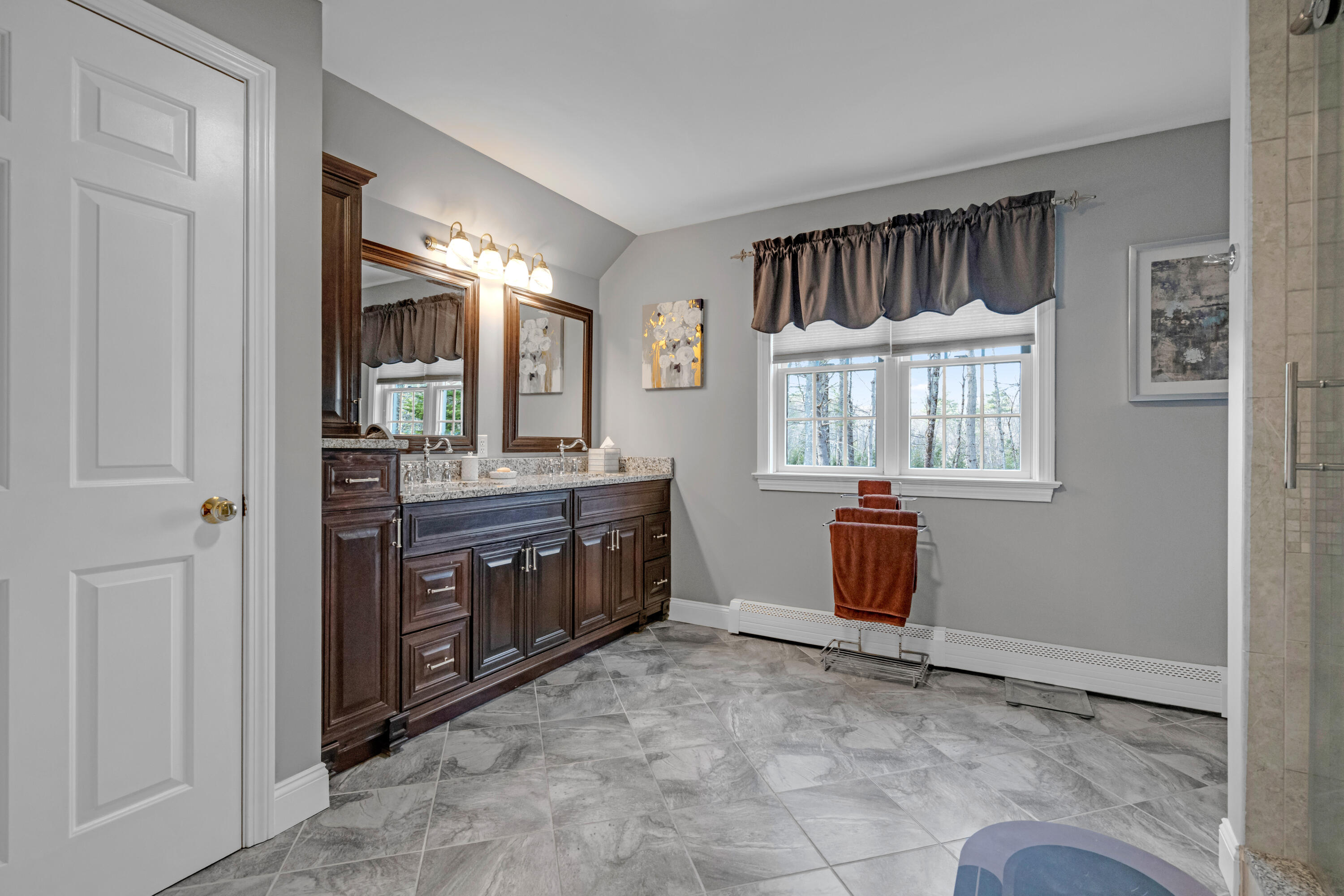 16 Caldwell Circle