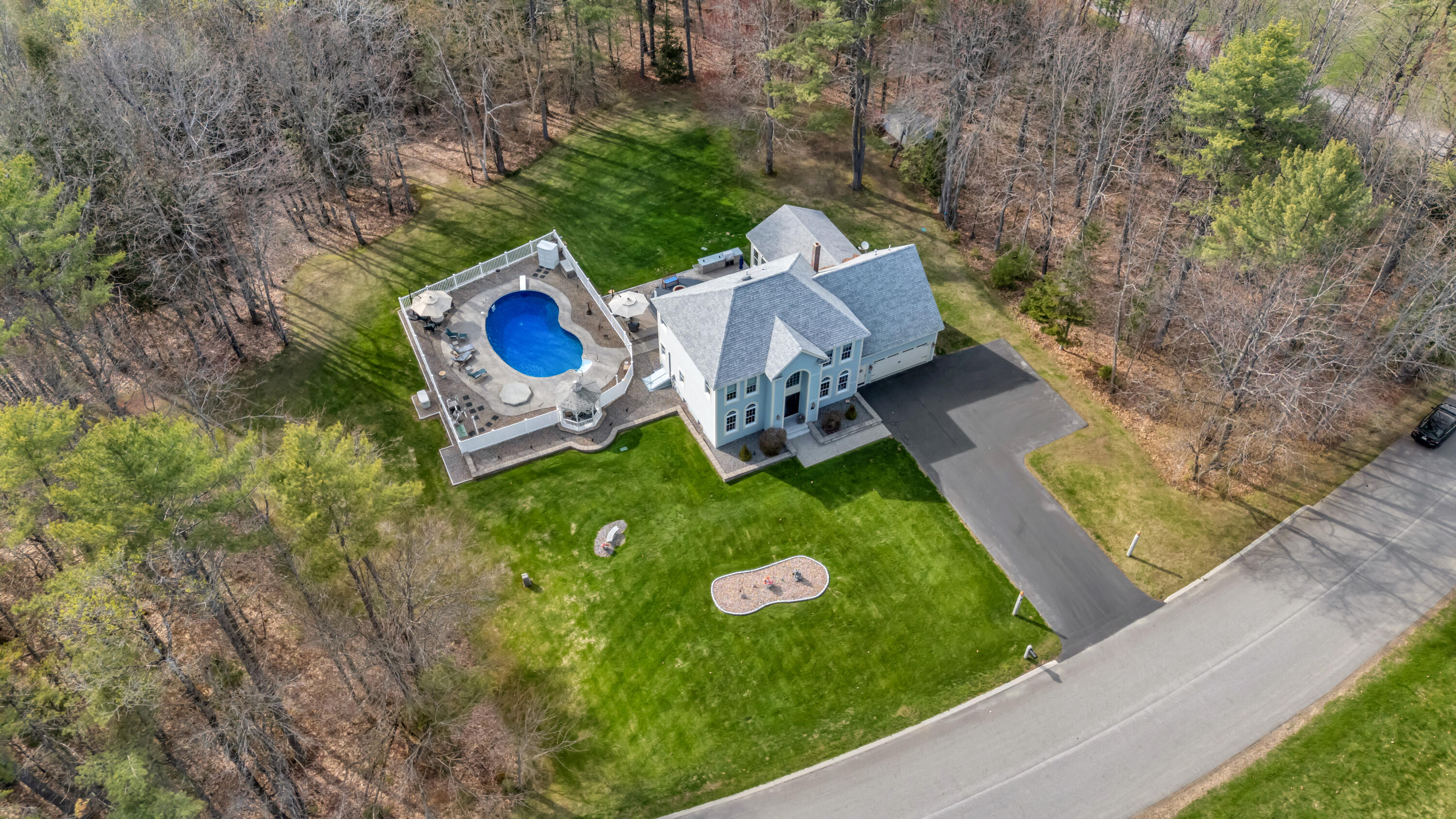 16 Caldwell Circle