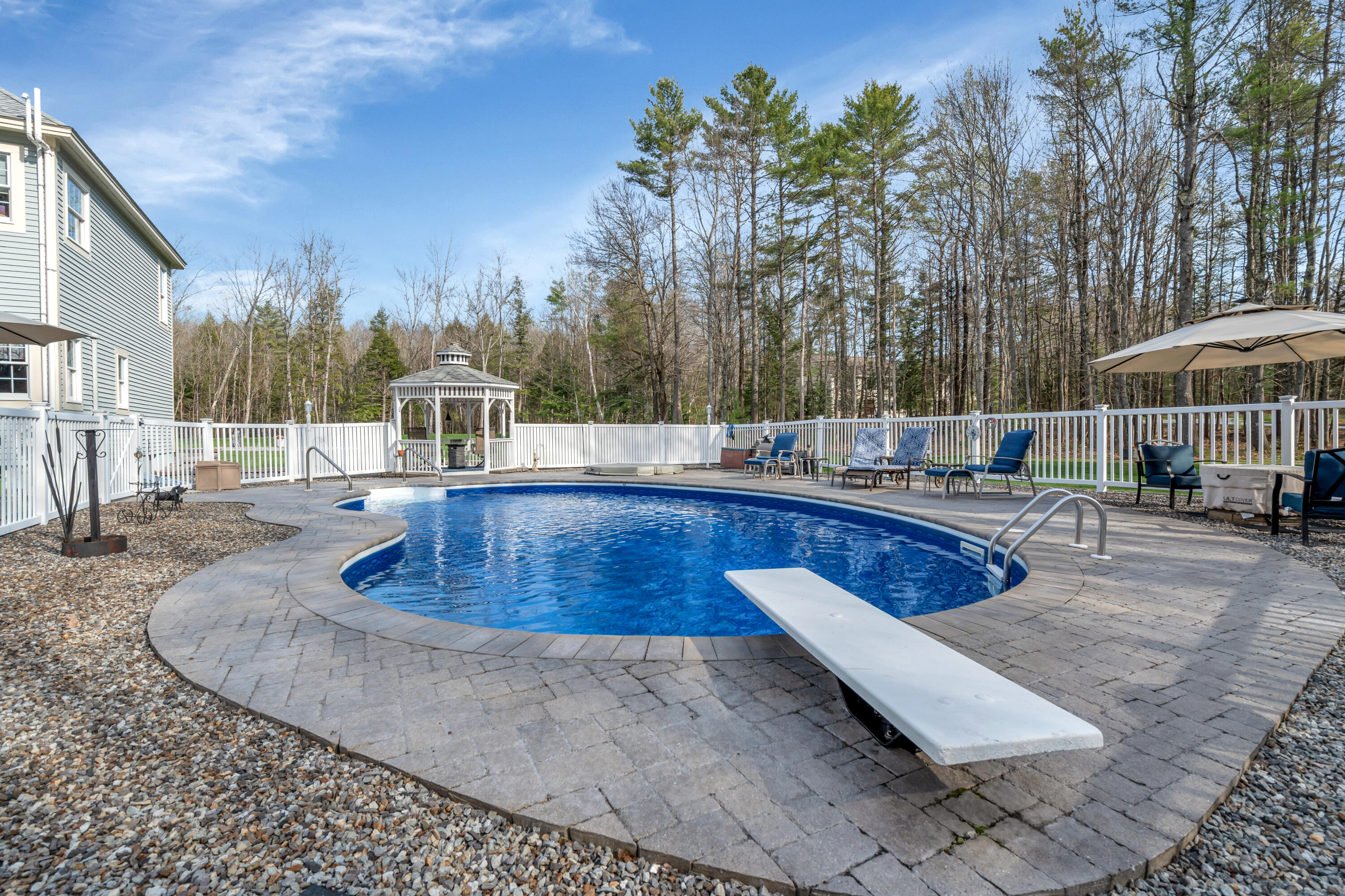 16 Caldwell Circle