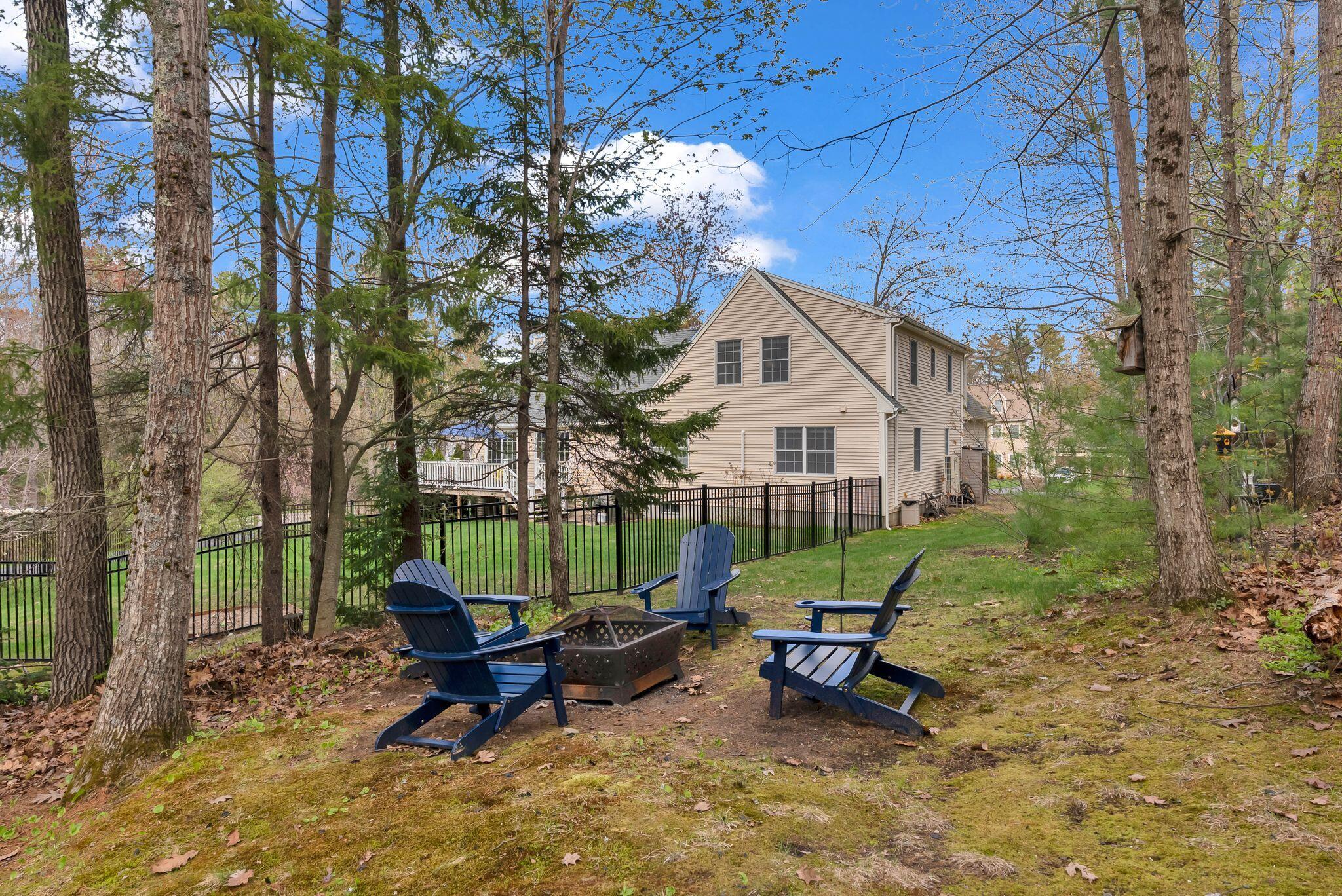 18 Woodspell Road