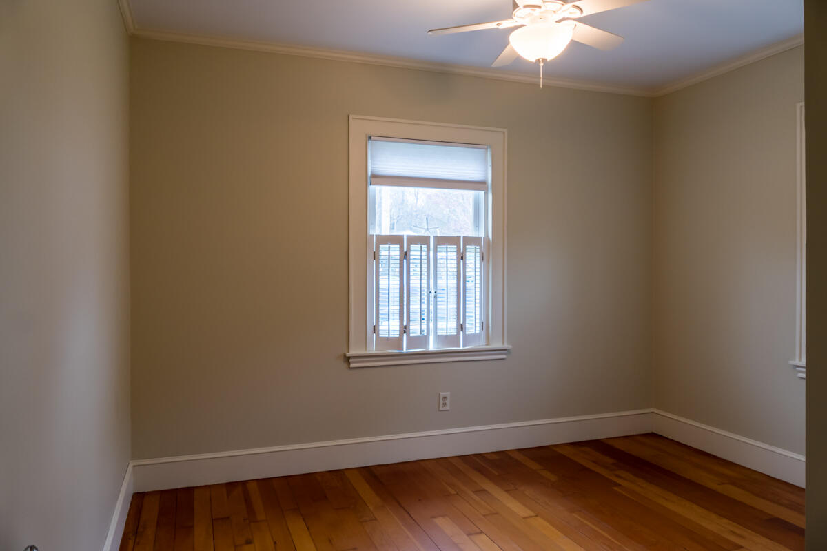 8 Oak Avenue