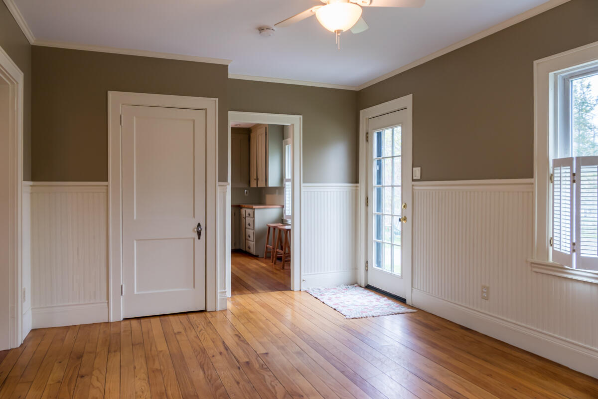 8 Oak Avenue