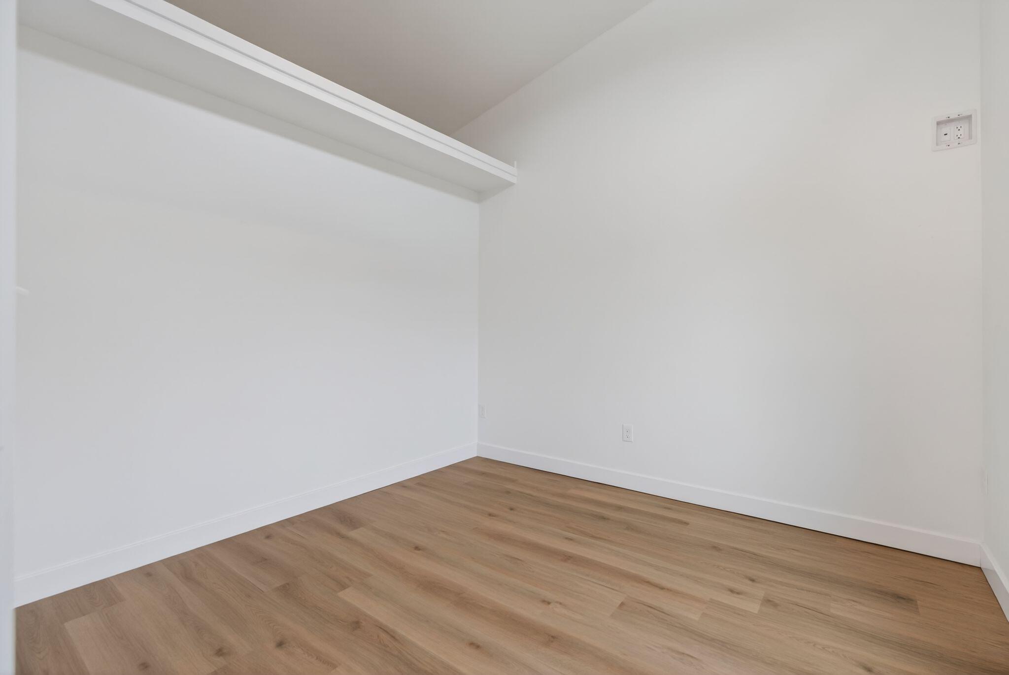 15 Canter Way 4