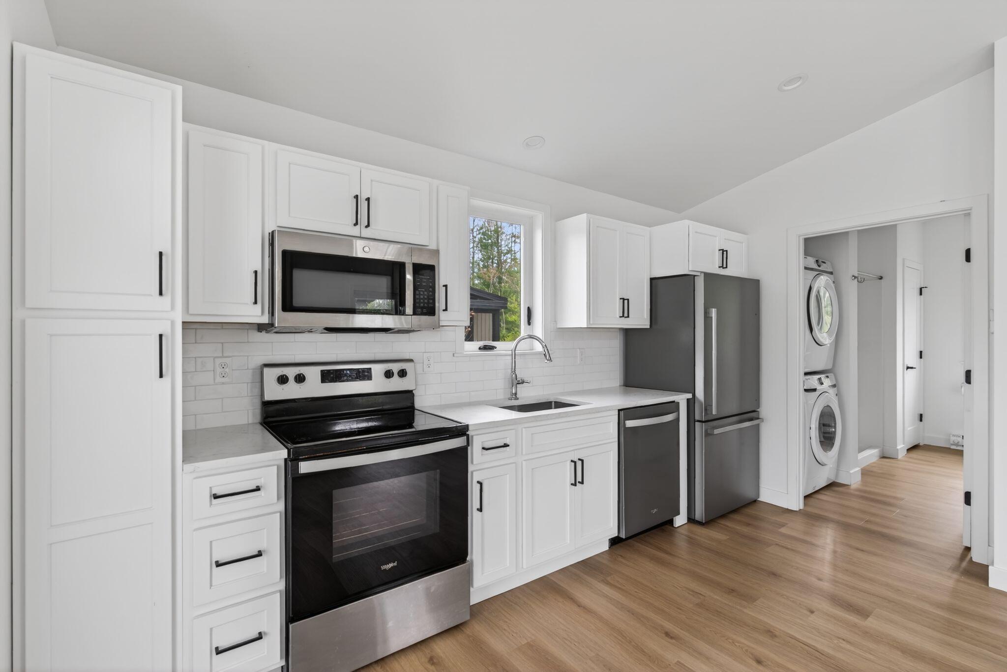15 Canter Way 4