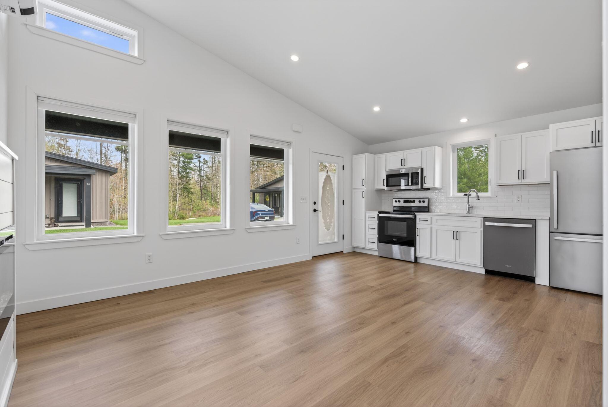 15 Canter Way 4