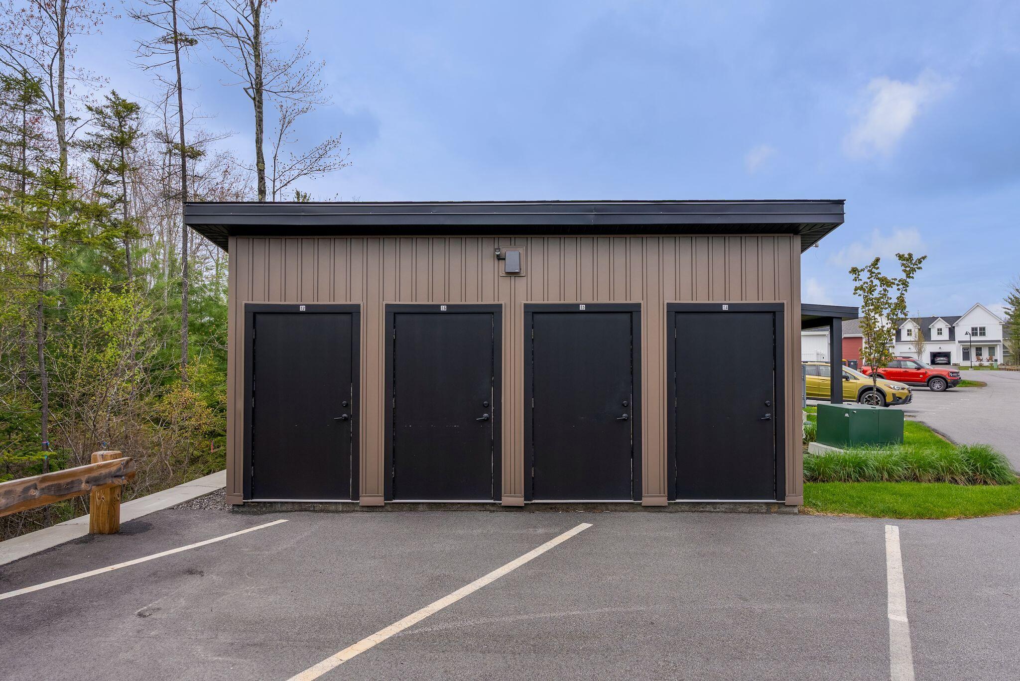 15 Canter Way 4