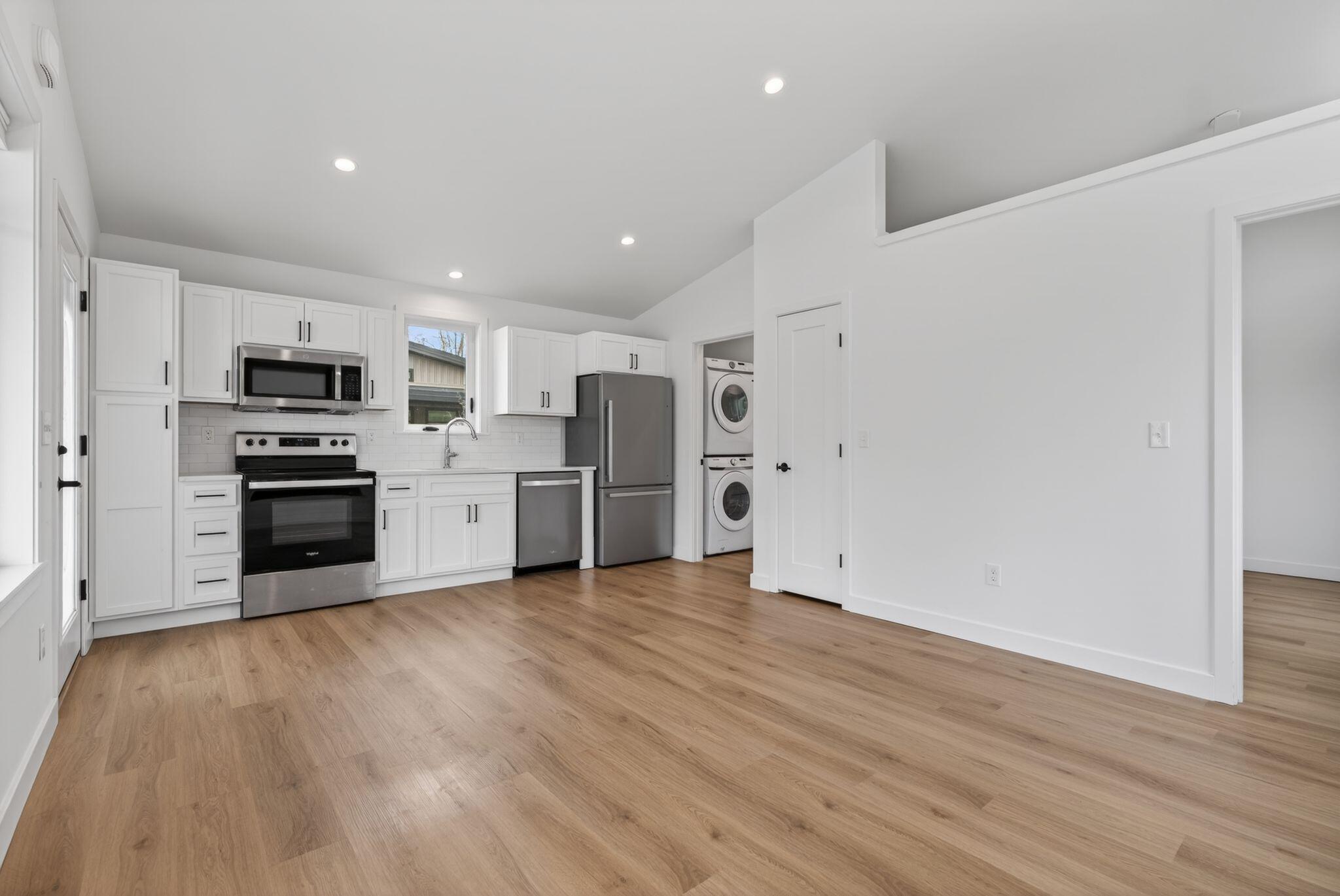15 Canter Way 4