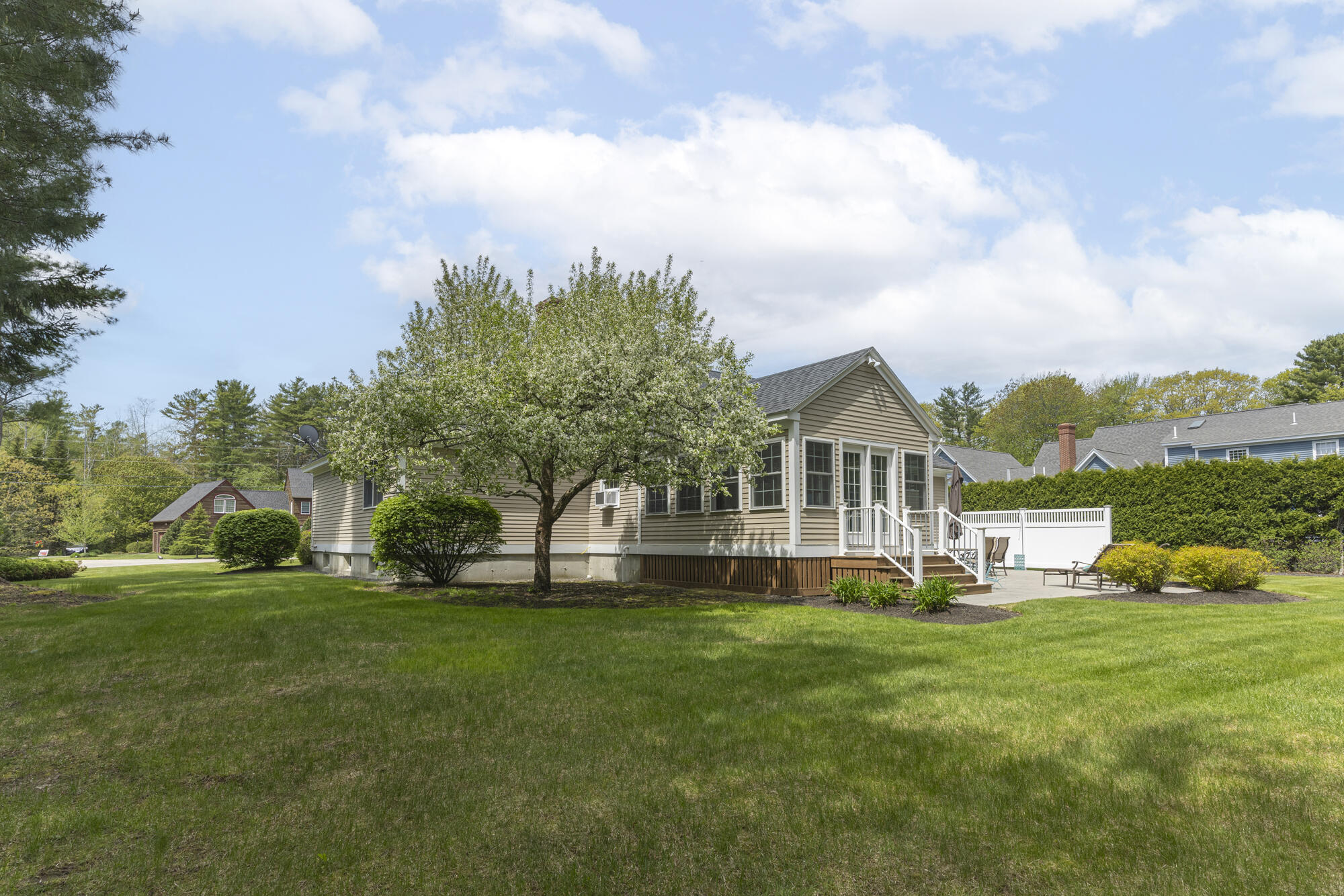 4 Rays Circle