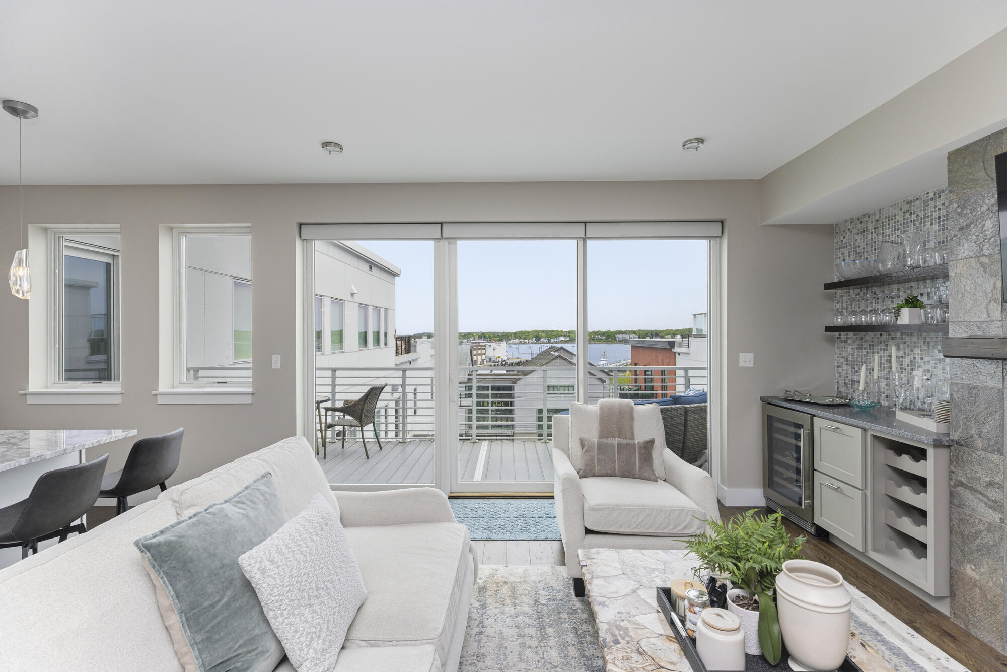 383 Commercial Street 603