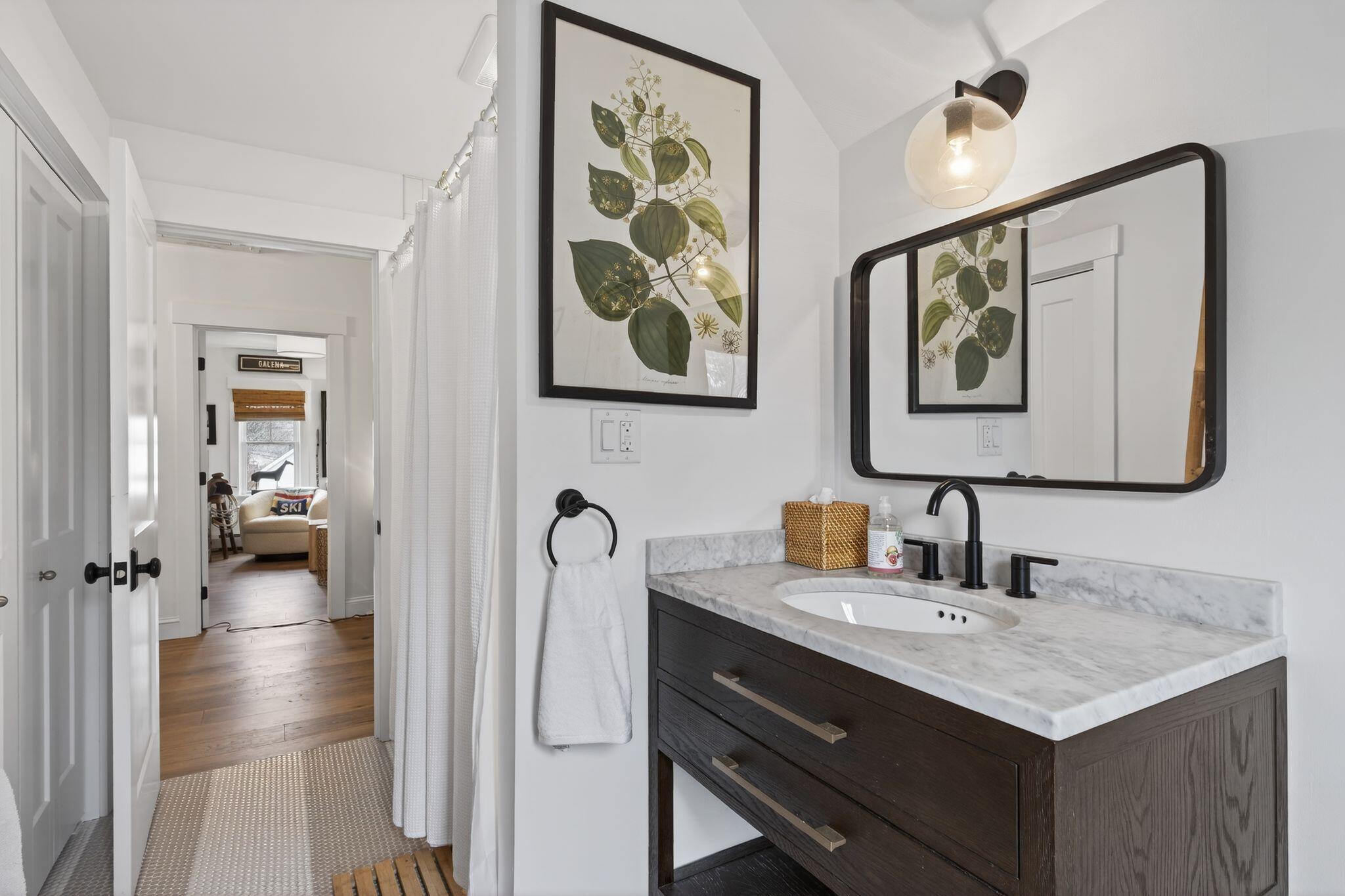 492 W Elm Street