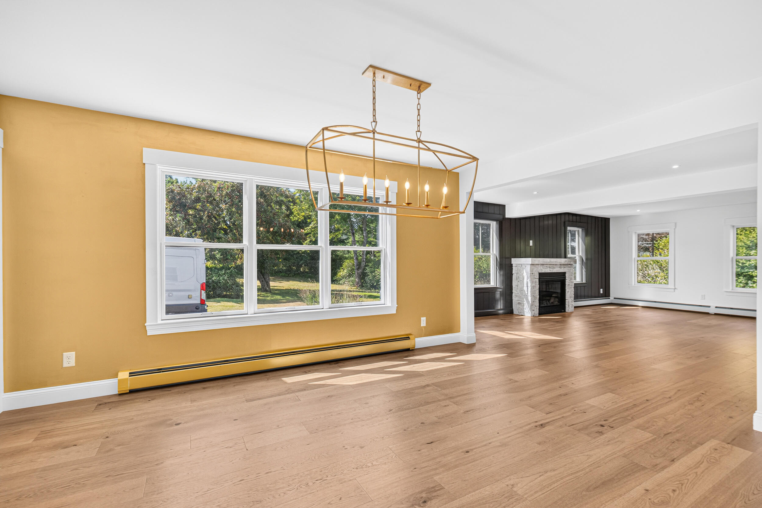 492 W Elm Street