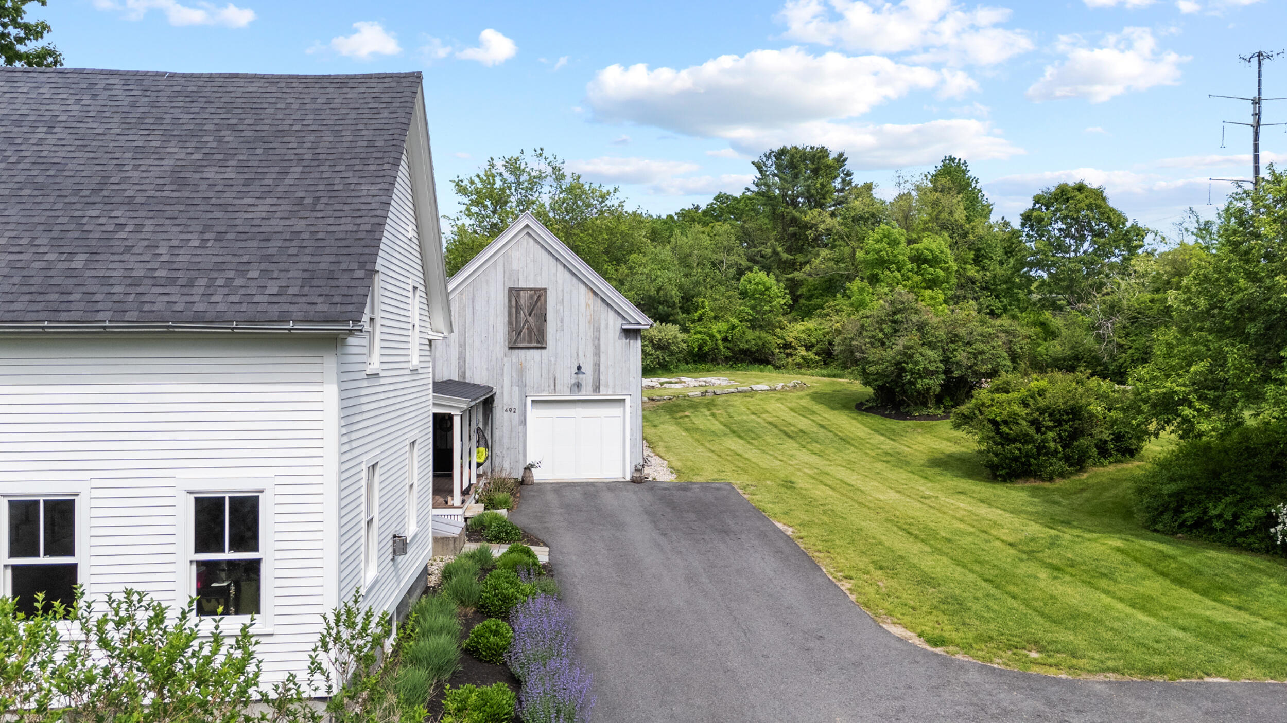 492 W Elm Street