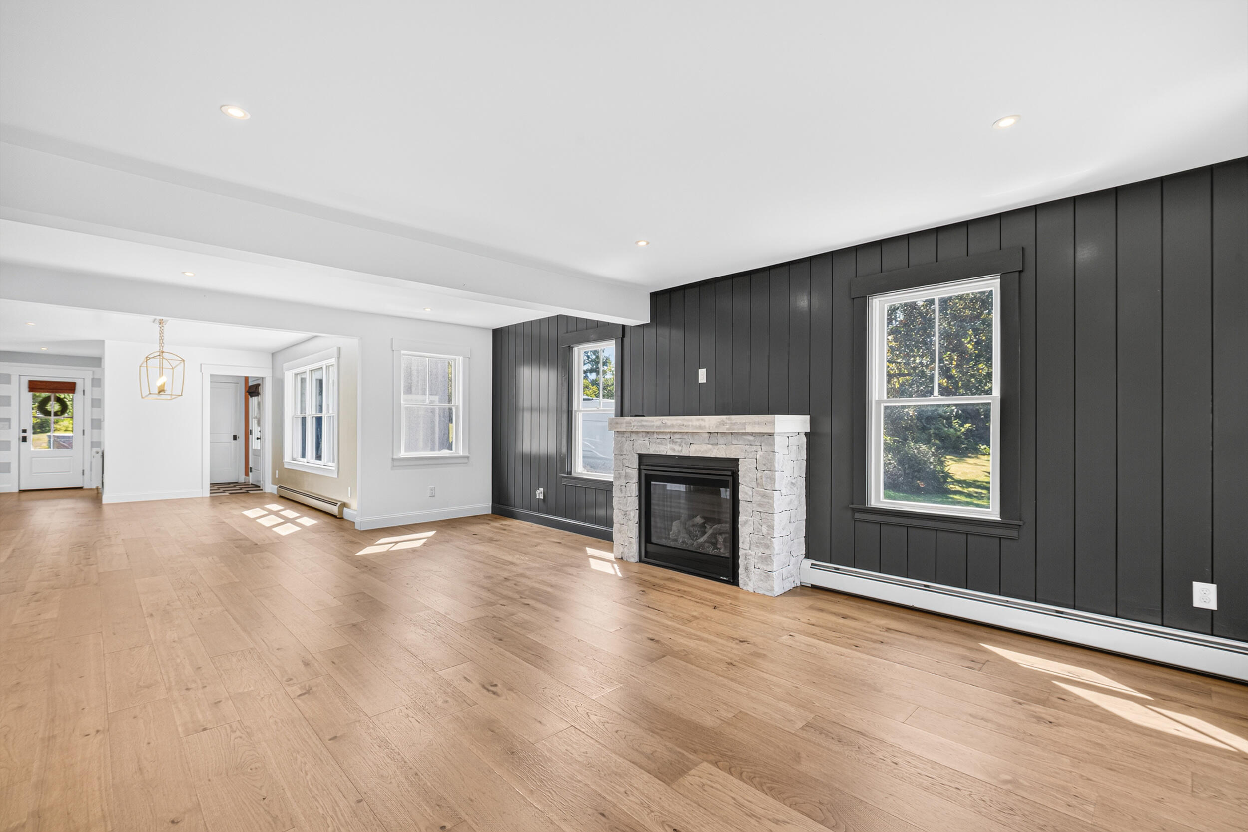 492 W Elm Street