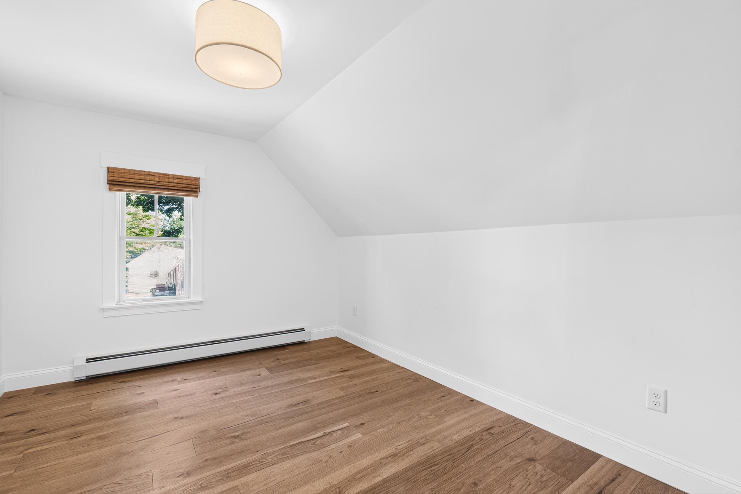 492 W Elm Street