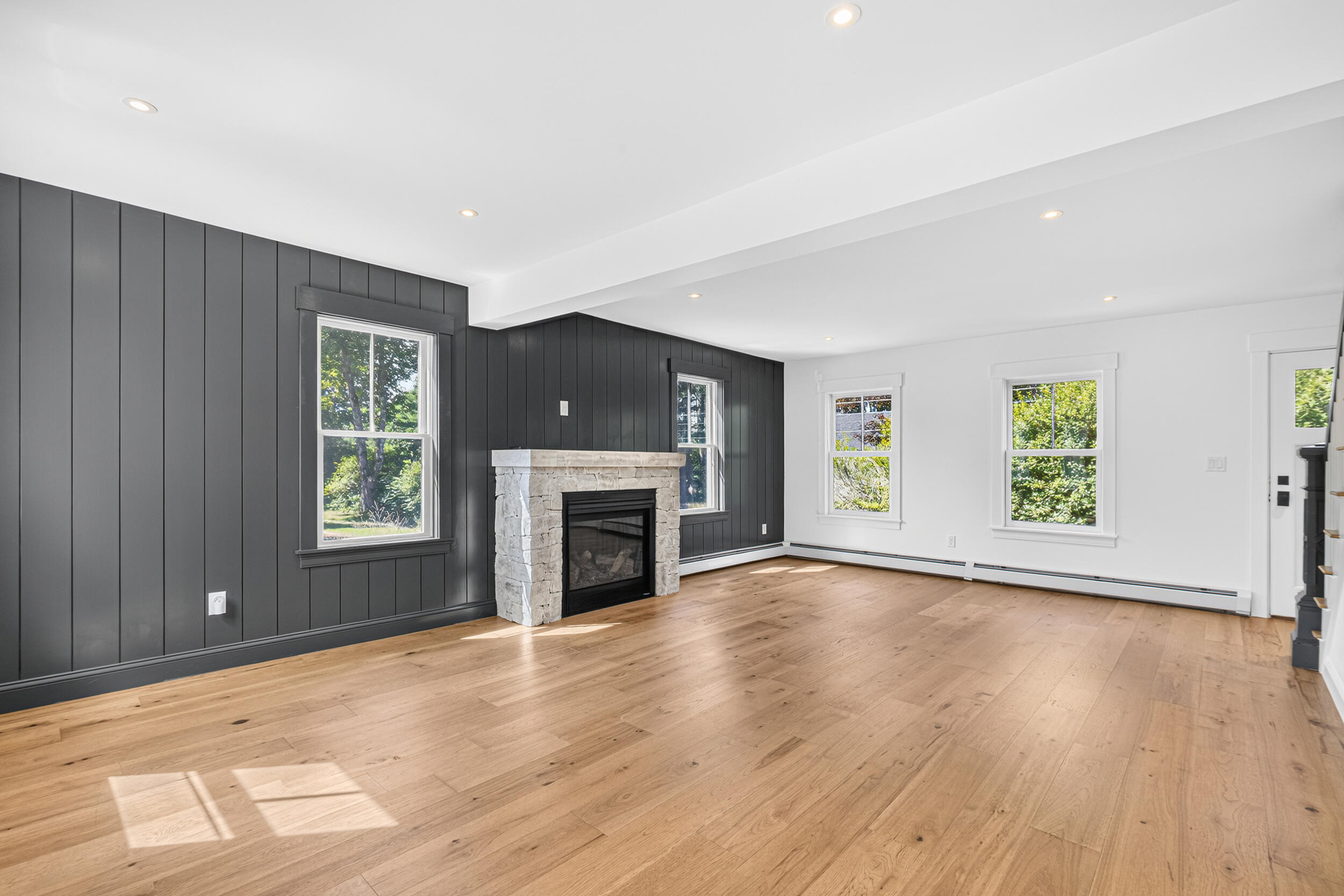 492 W Elm Street