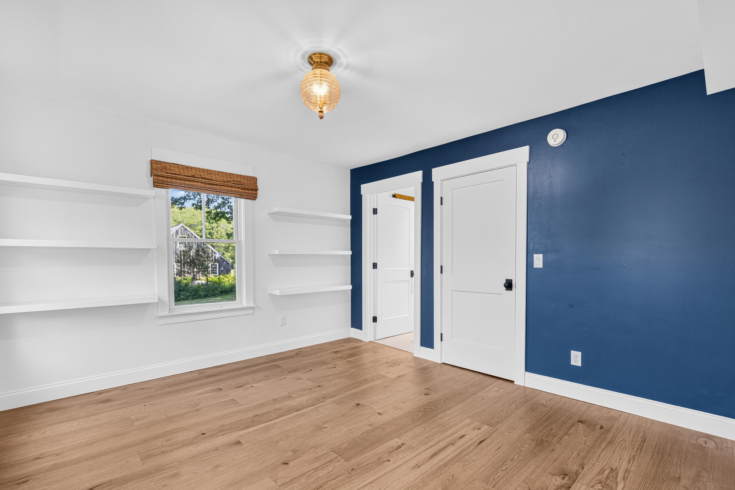 492 W Elm Street