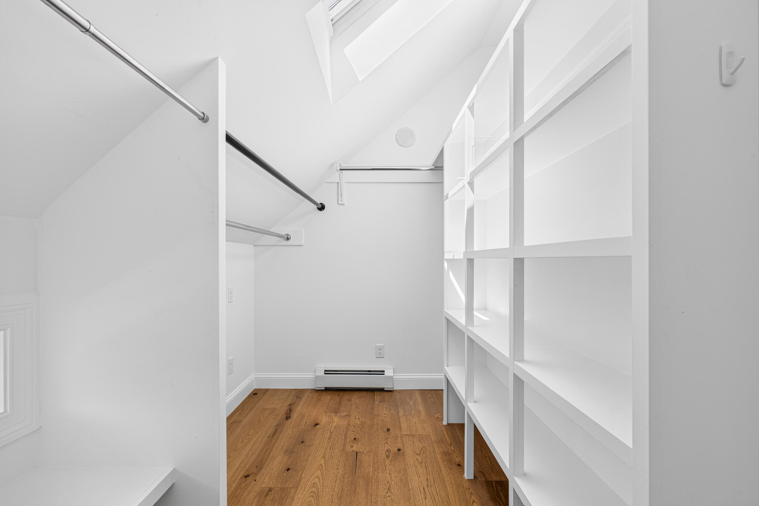 492 W Elm Street