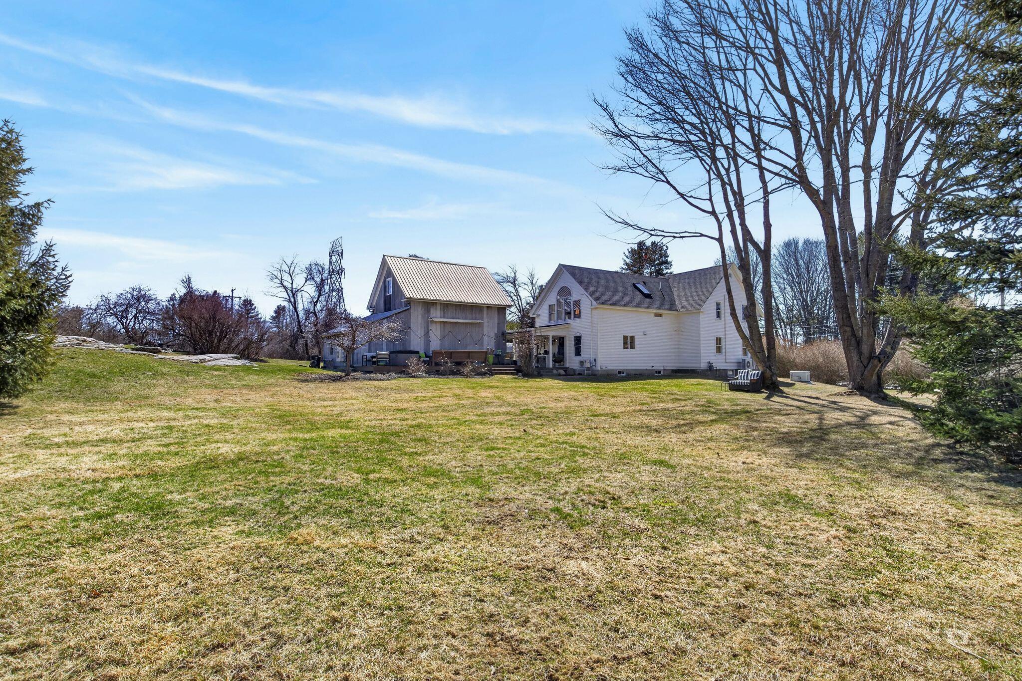 492 W Elm Street
