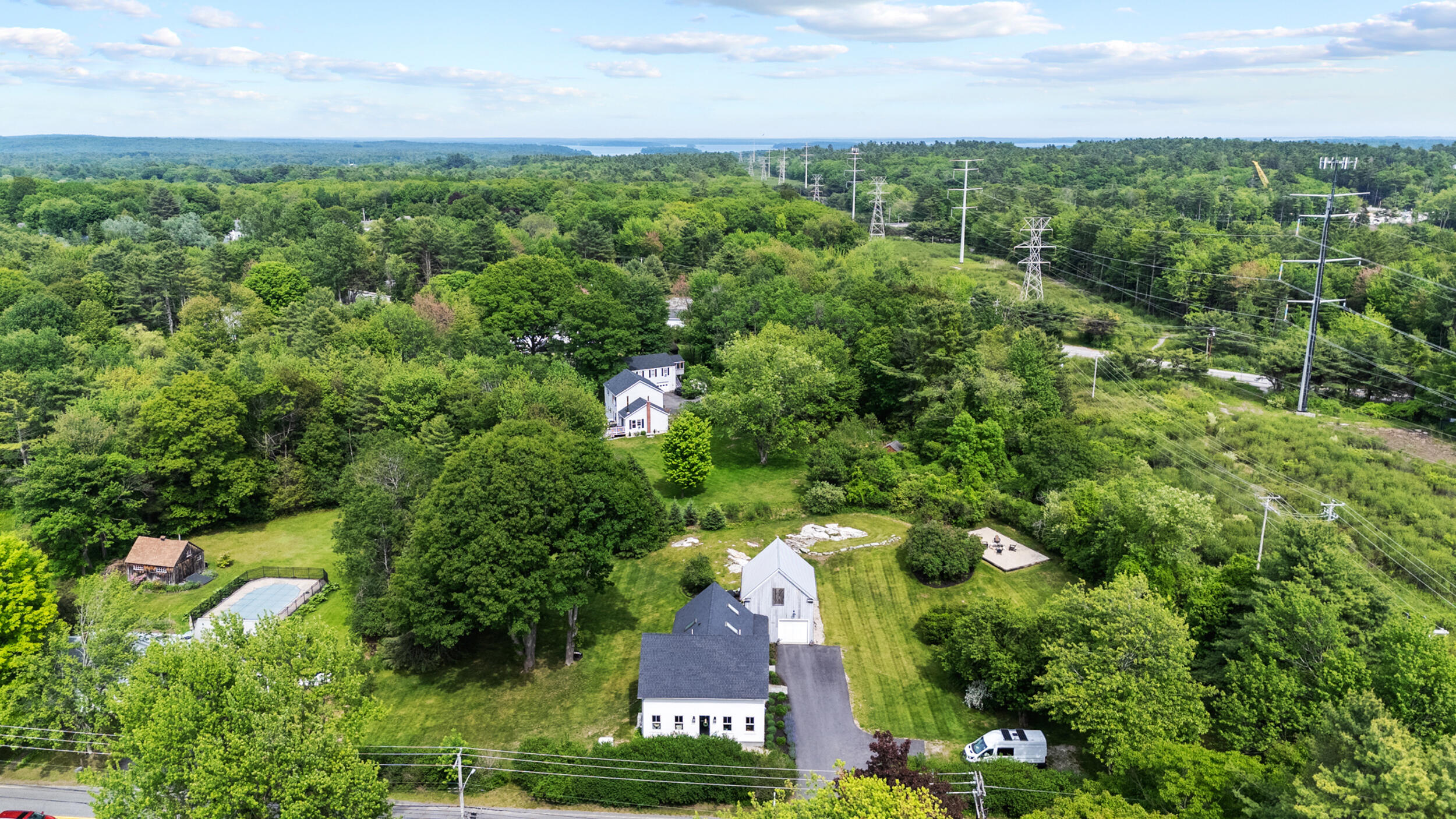 492 W Elm Street