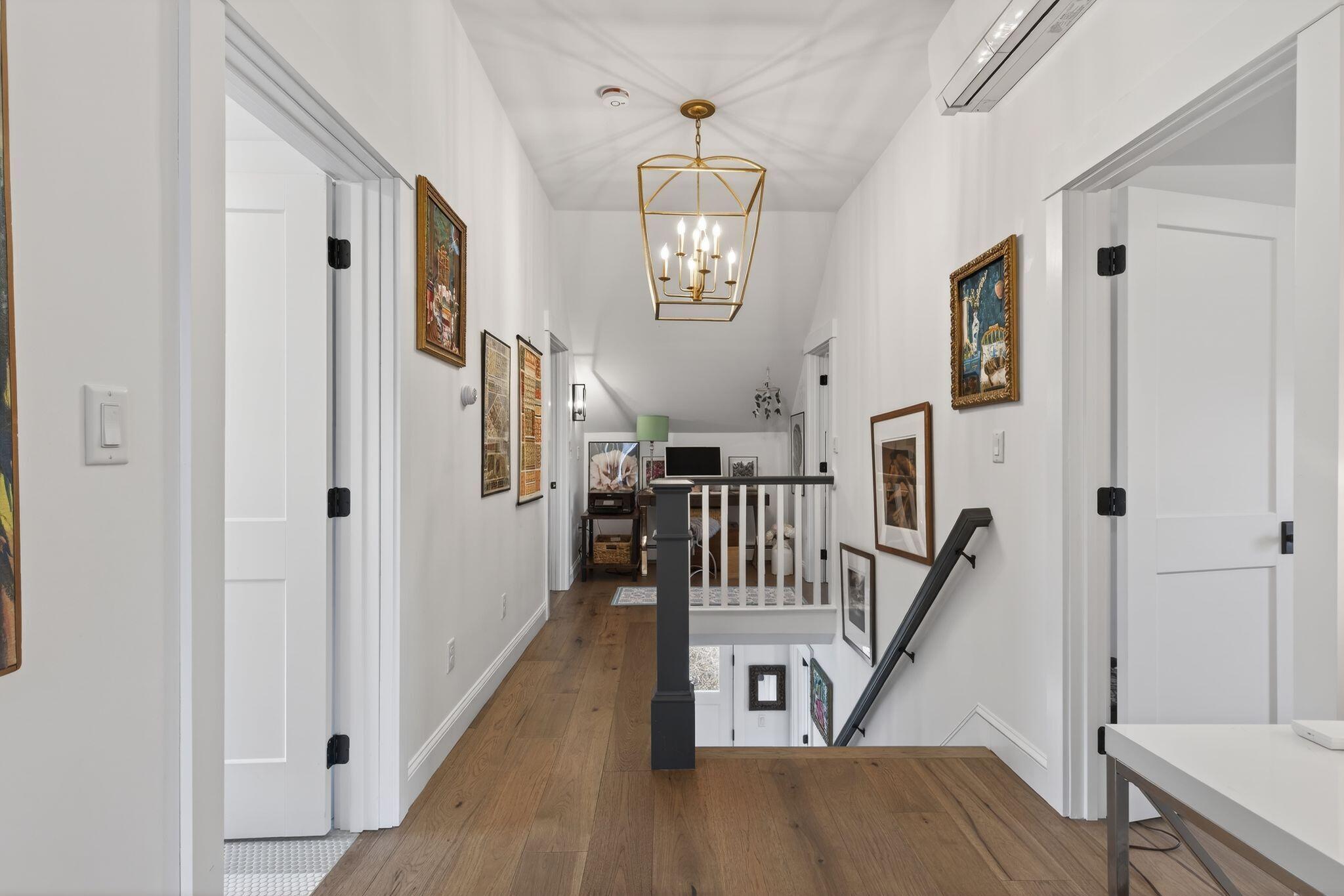 492 W Elm Street