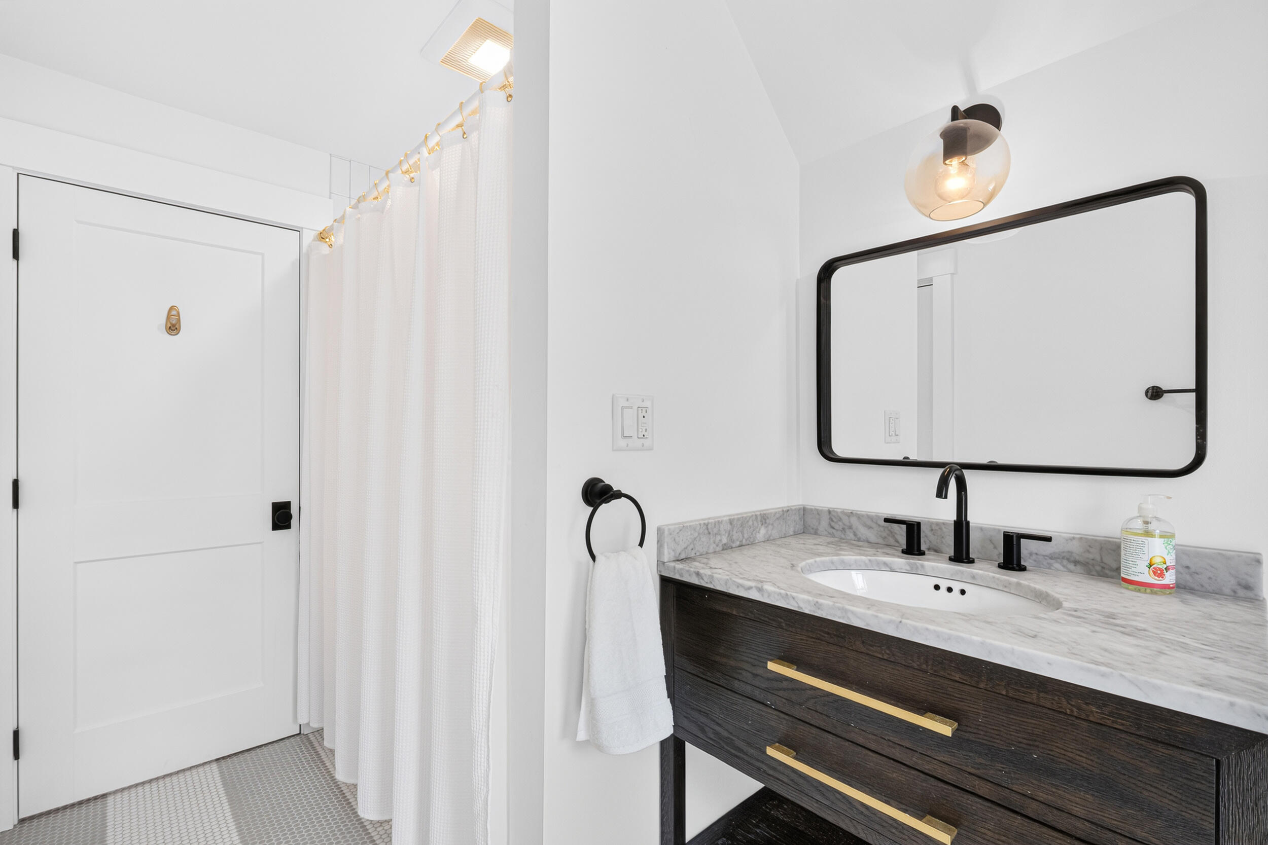 492 W Elm Street