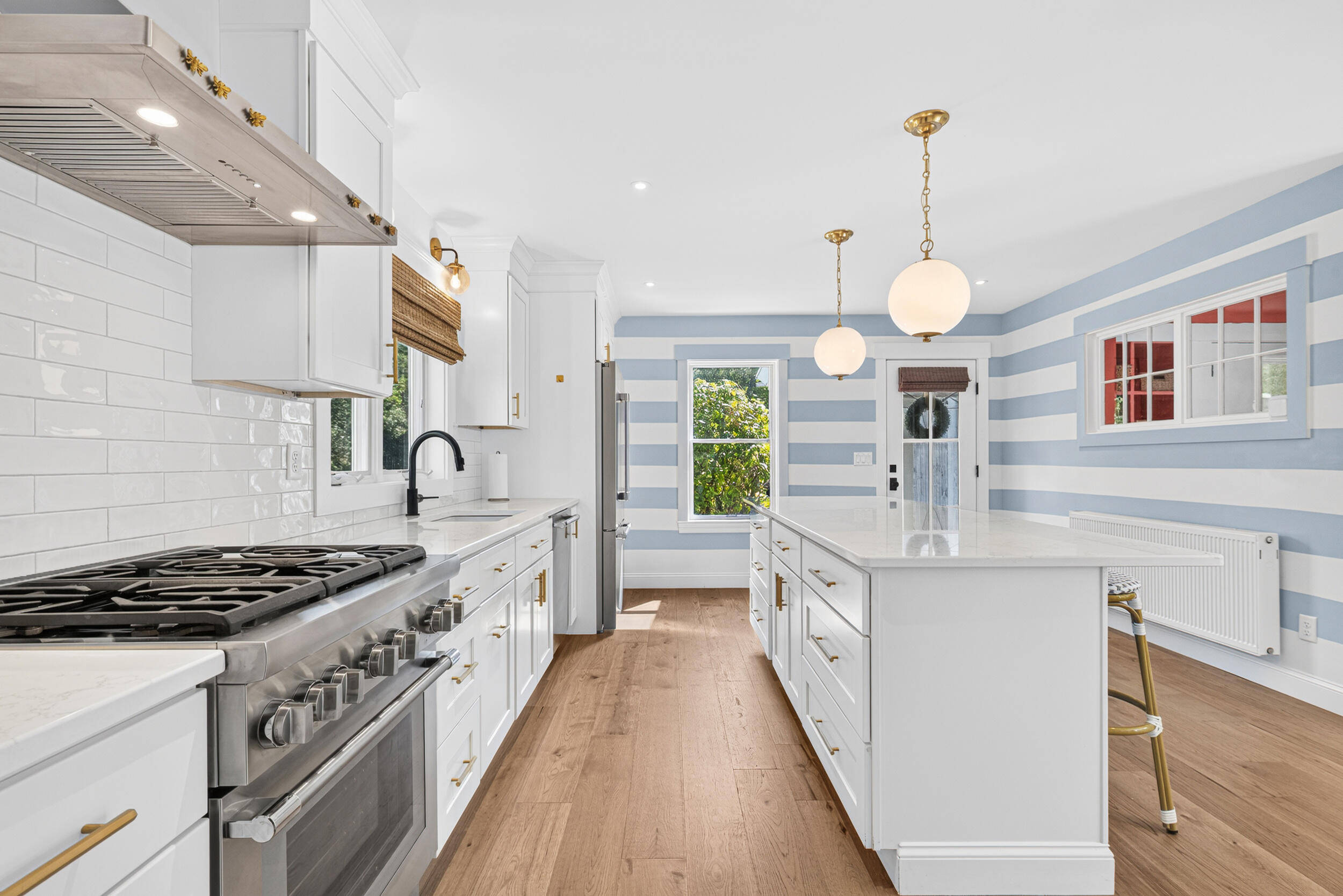 492 W Elm Street